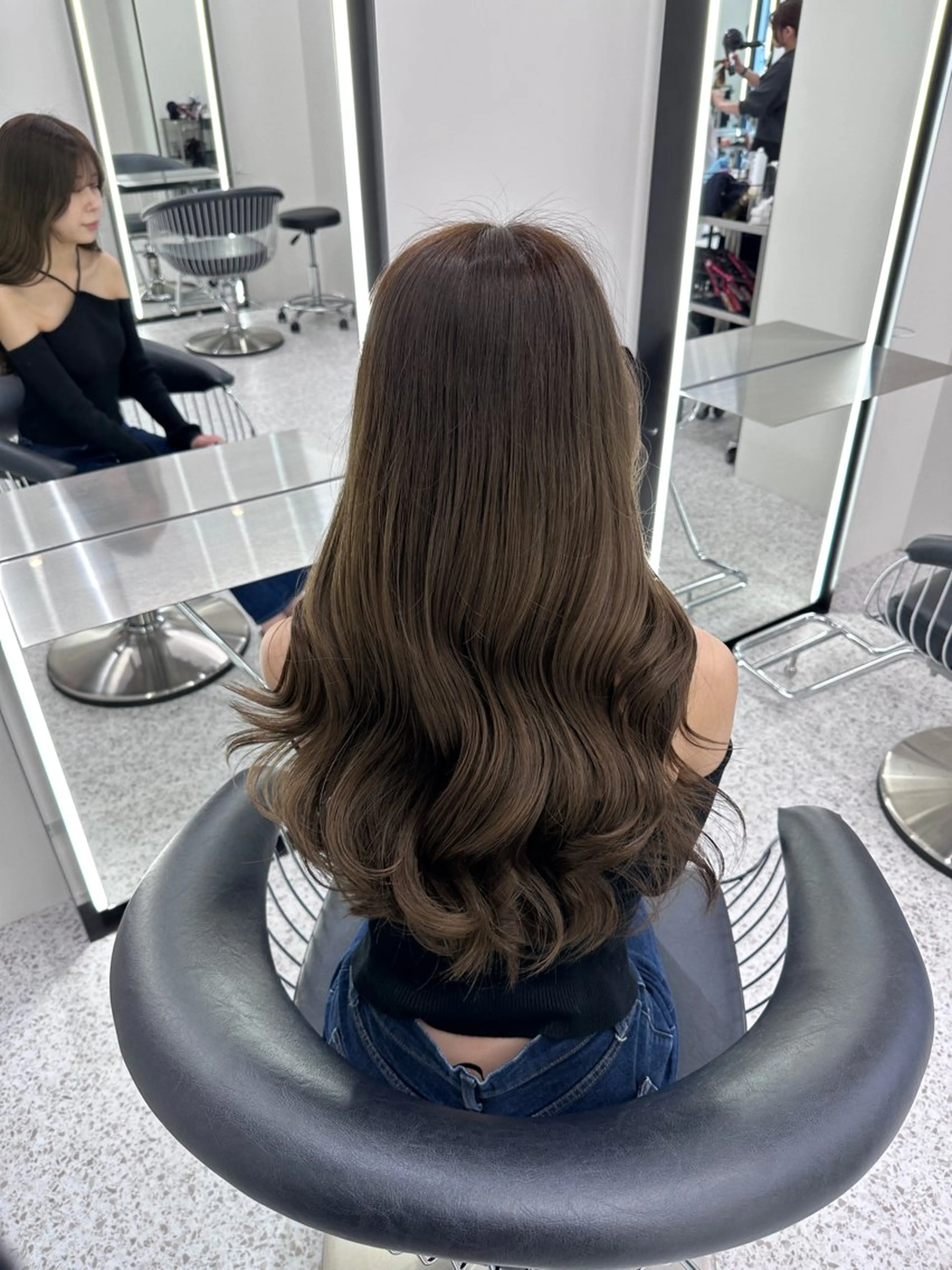 ロング カラー カット ヘアカラー 齋藤 こはるのヘアスタイル