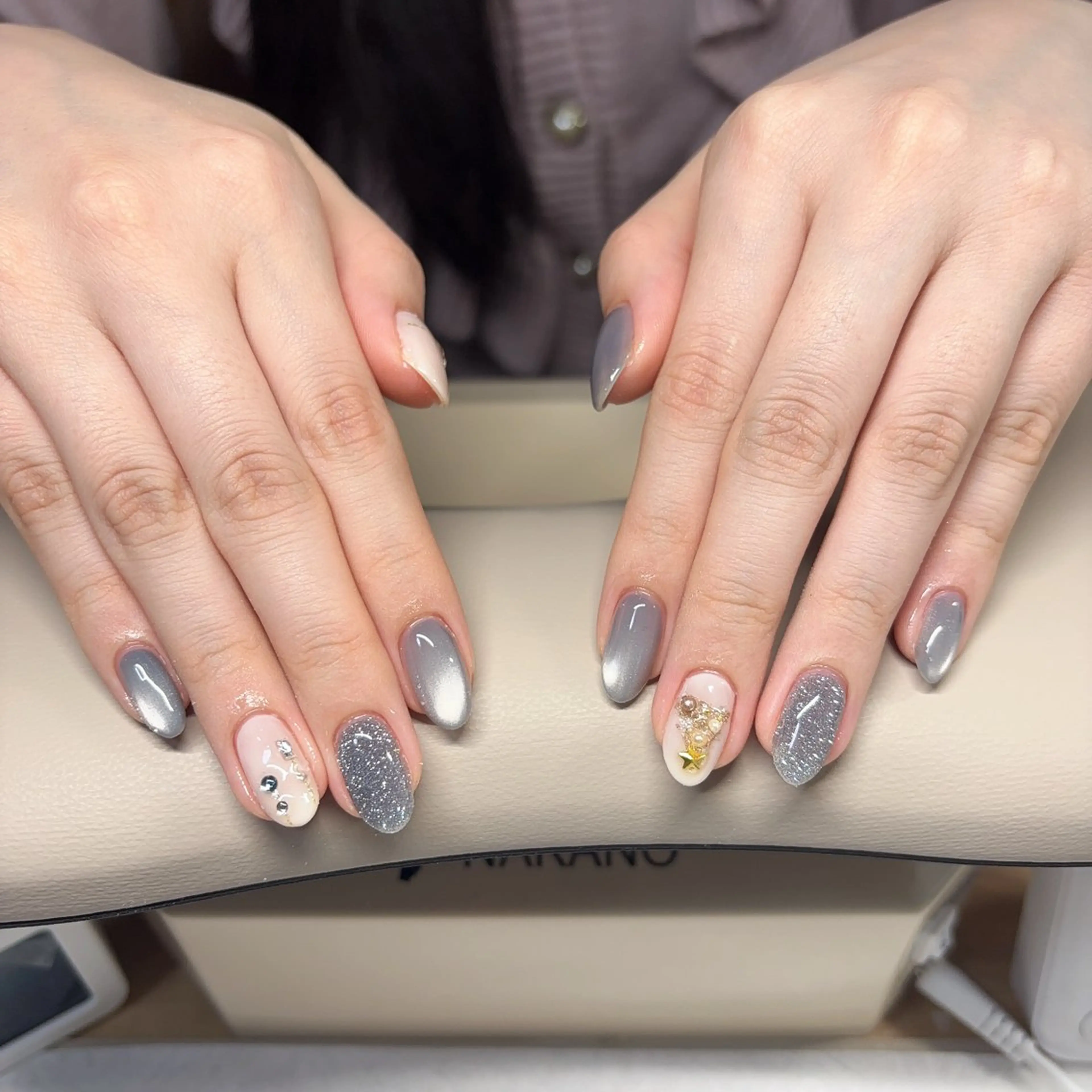 ネイル シンプルネイル ハンドネイル 徳山 里美のネイルデザイン