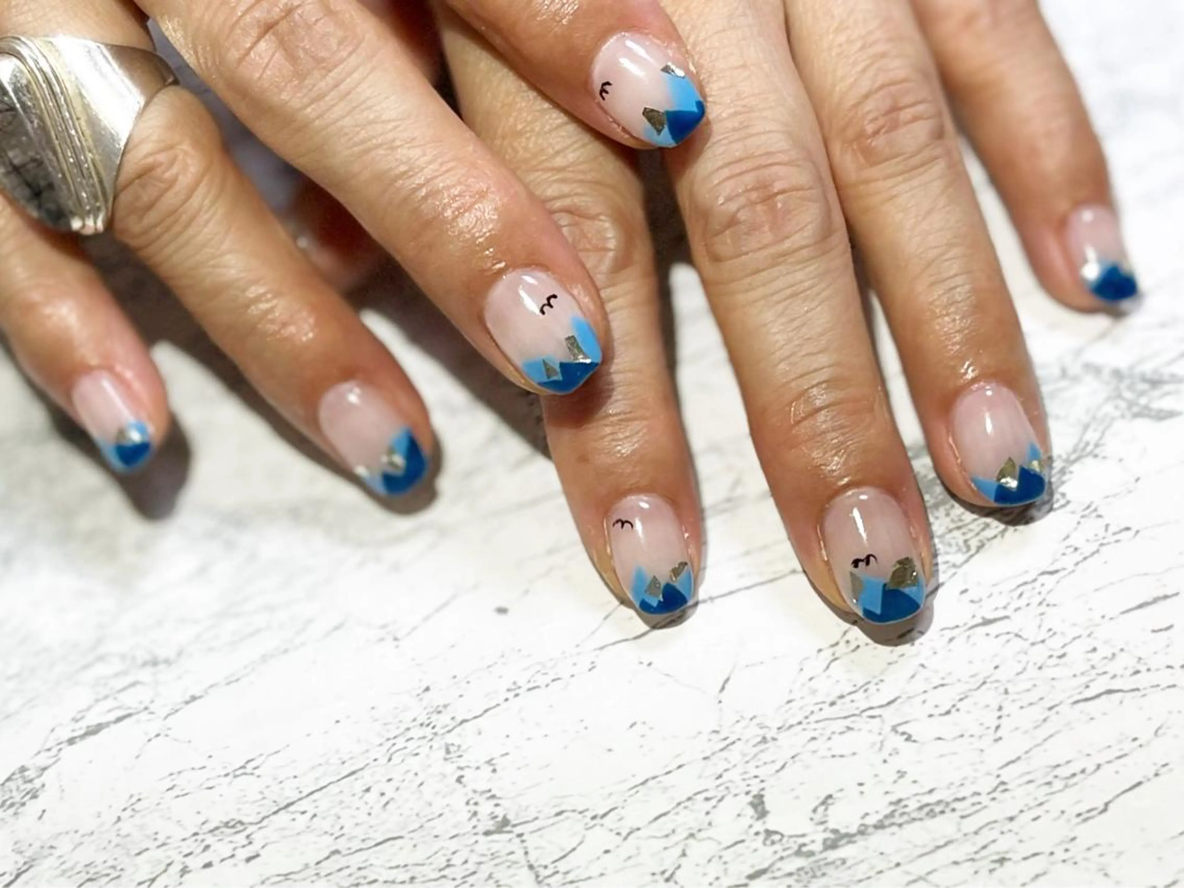 ネイル アートネイル ブルー フットネイル ニュアンスネイル シンプルネイル ネイル フフラ所属・nail fufla ♡yamane♡のネイルデザイン