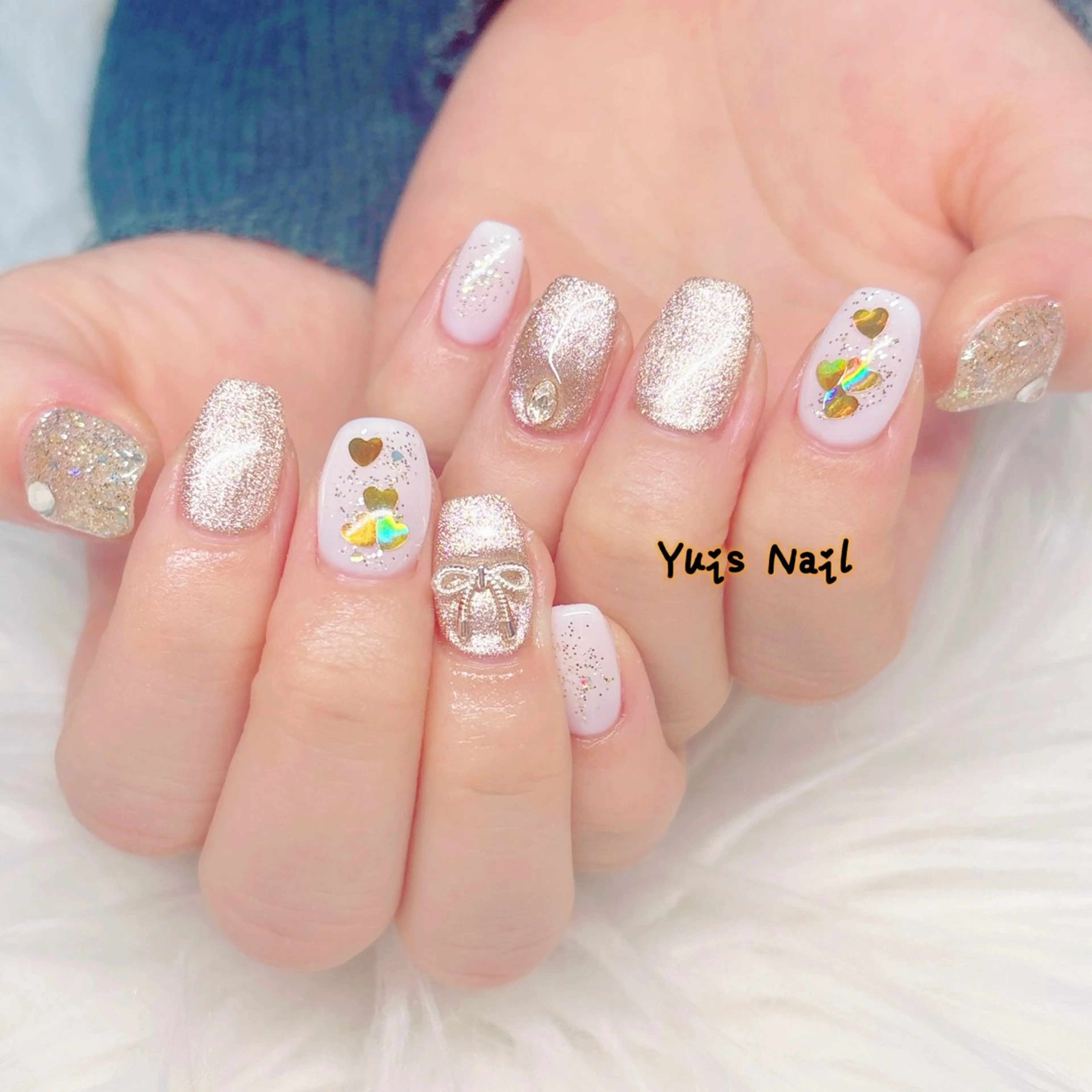 ネイル ゴールド ハート キラキラネイル マグネットネイル リボン ハンドネイル Yuis Nailスカルプ専門のネイルデザイン