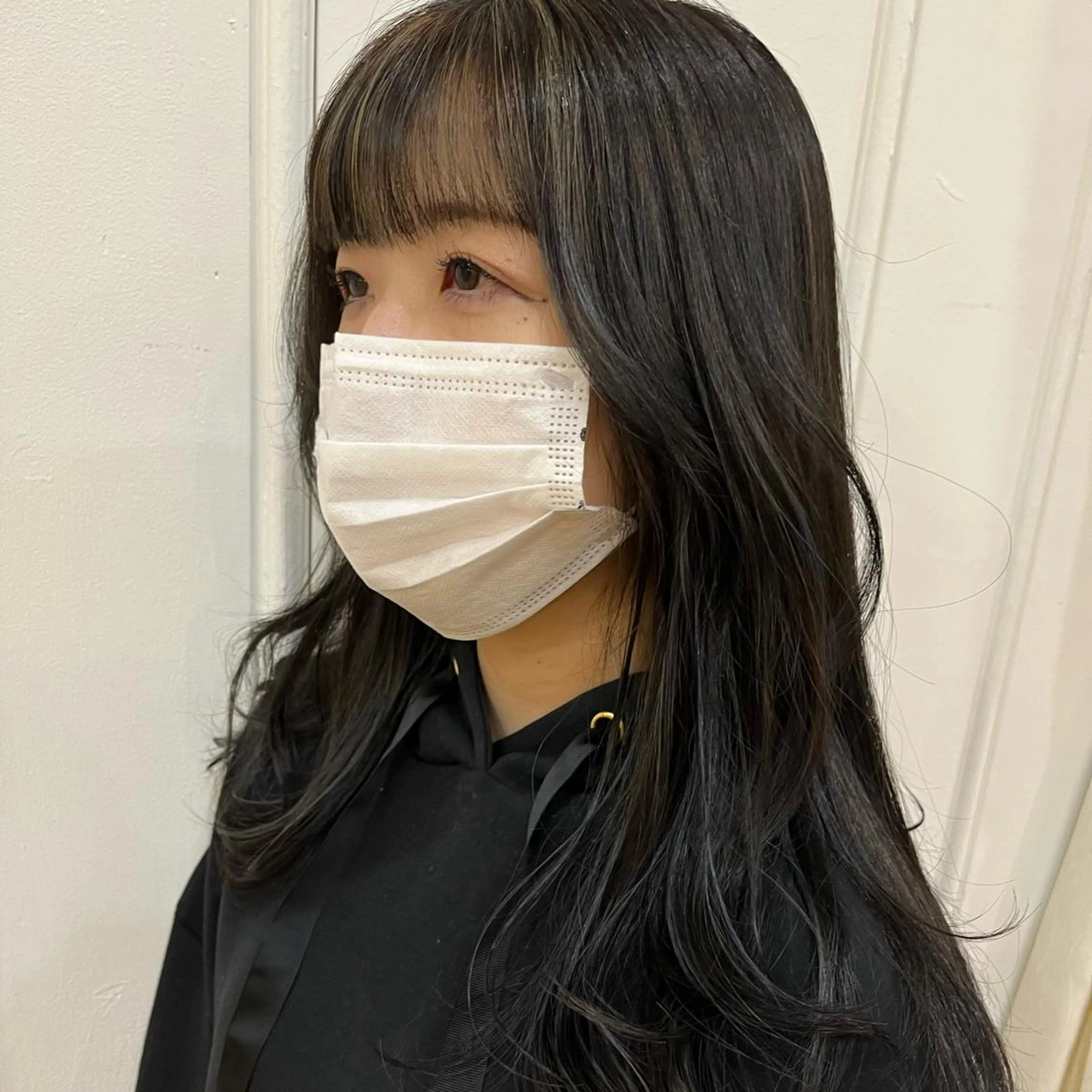 ロング カラー パーマ ヘアアレンジ メンズ メンズブリーチ メンズハイライト メンズインナーカラー ブリーチ ダブルカラー pu+on. nailworks所属・fuyumi / ニュアンスネイルのネイルデザイン