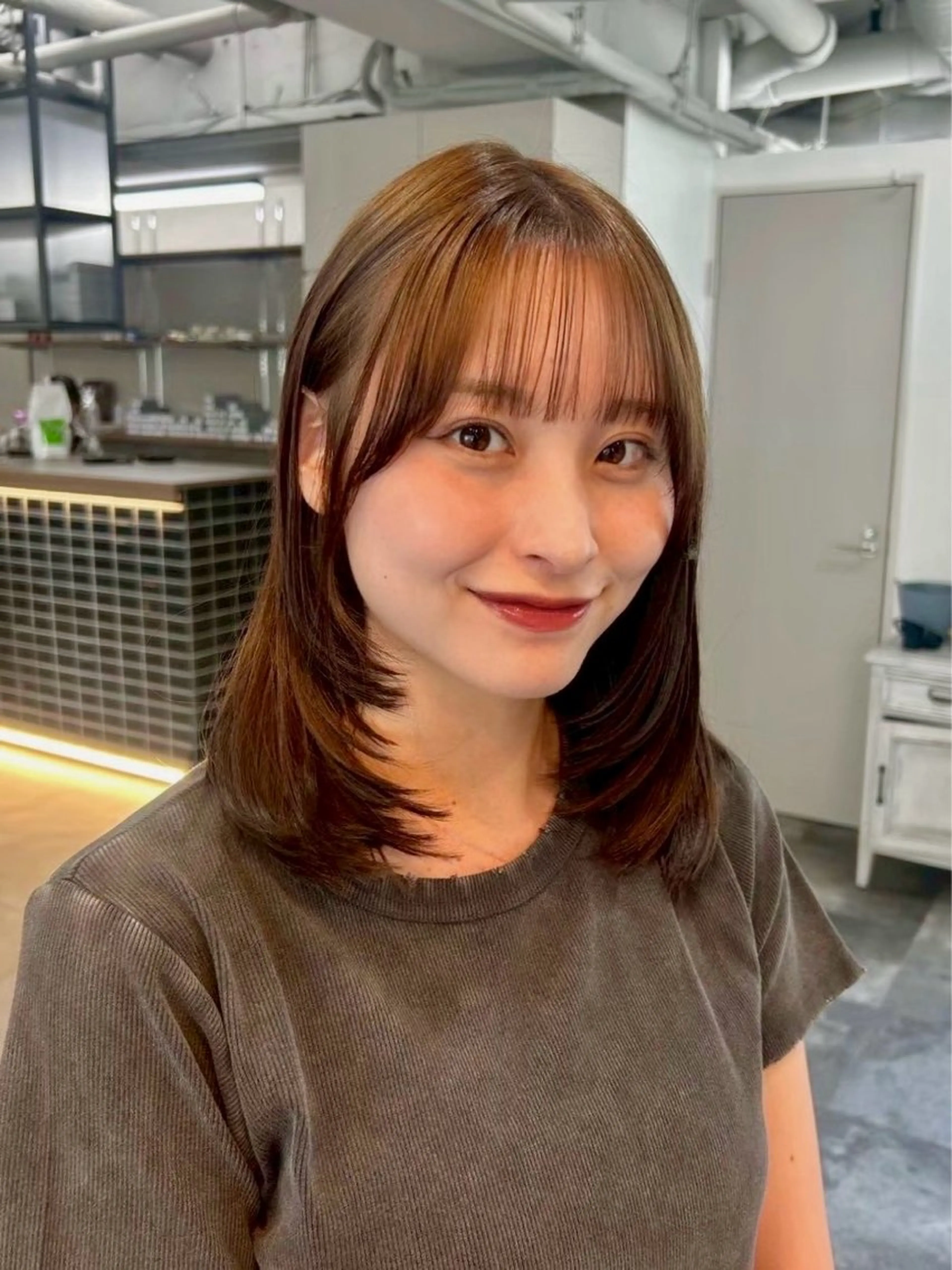 ミディアム カット ヘアカラー 艶髪カラー/レイヤー 🐣kokoro🌸のヘアスタイル