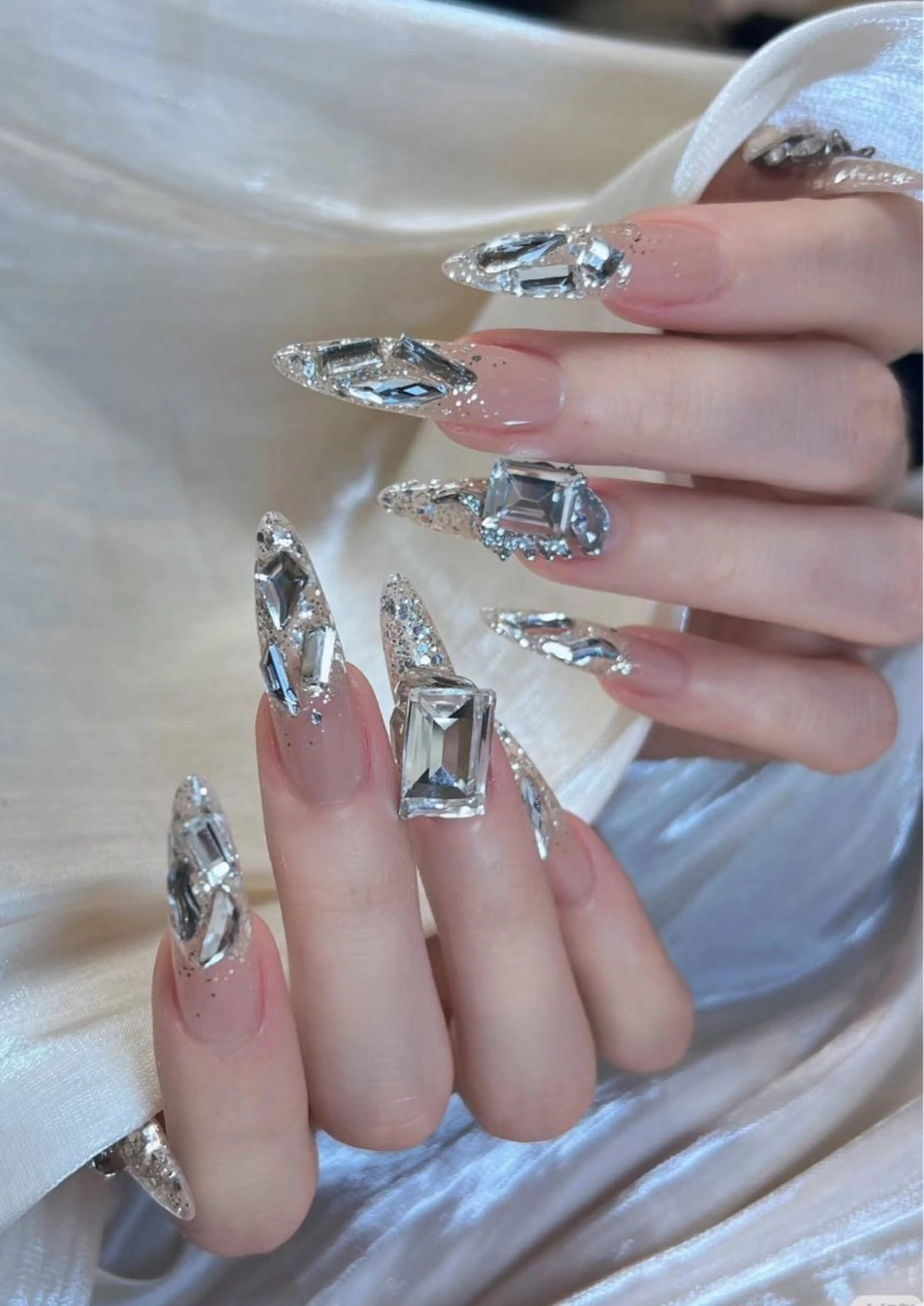 ネイル ハンドネイル Dola Nail ユキンイのネイルデザイン