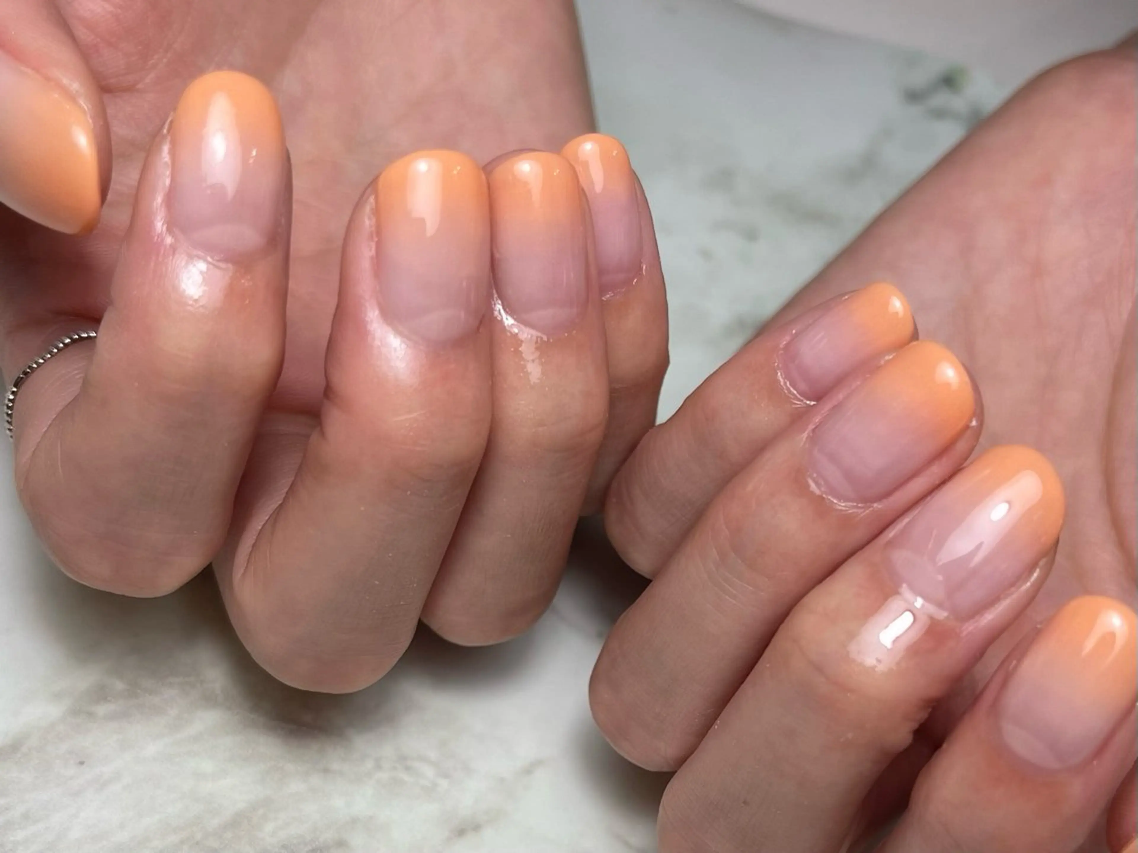 ネイル グラデーション Nailist Yurinaのネイルデザイン
