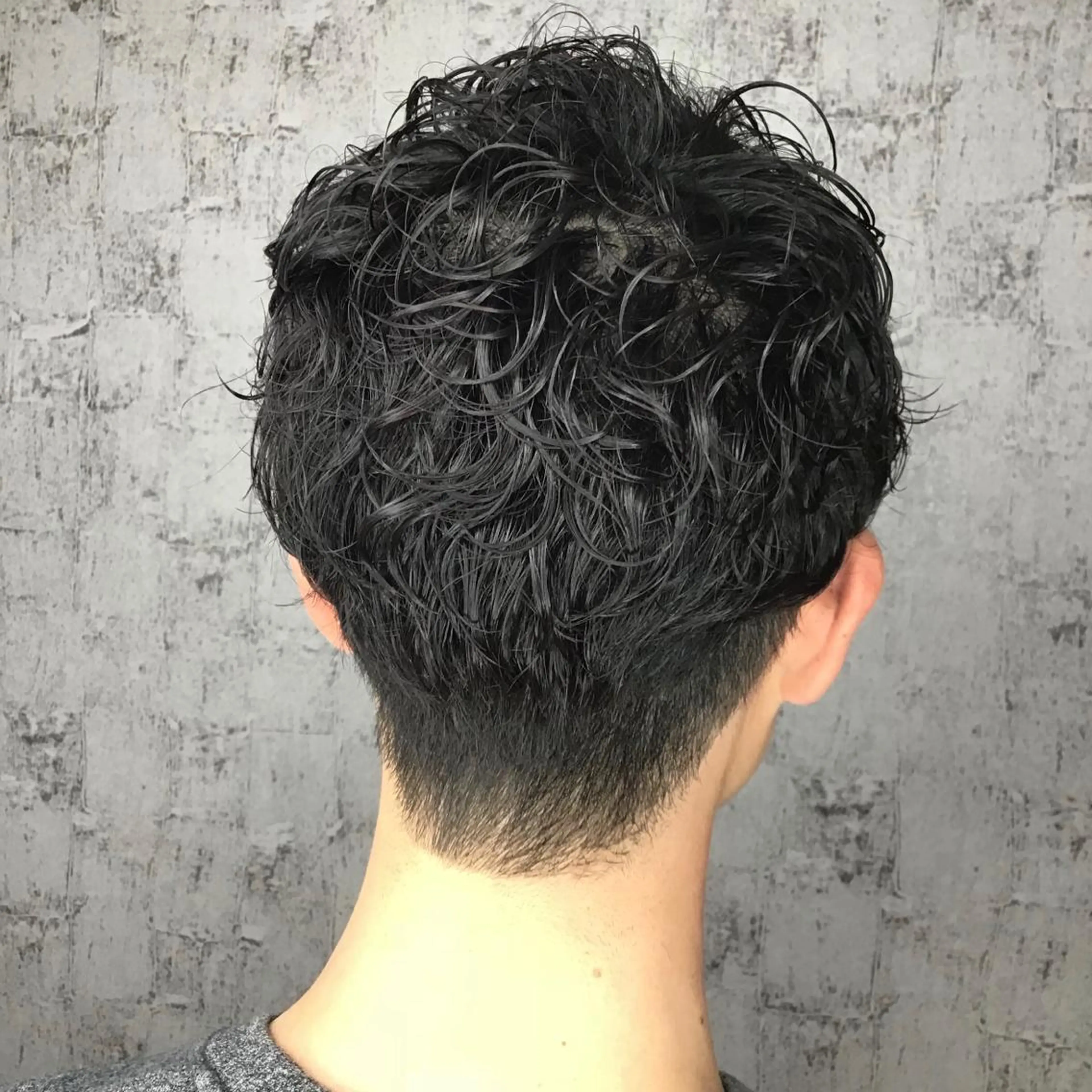 ミディアム パーマ メンズ 小島 健太郎のヘアスタイル