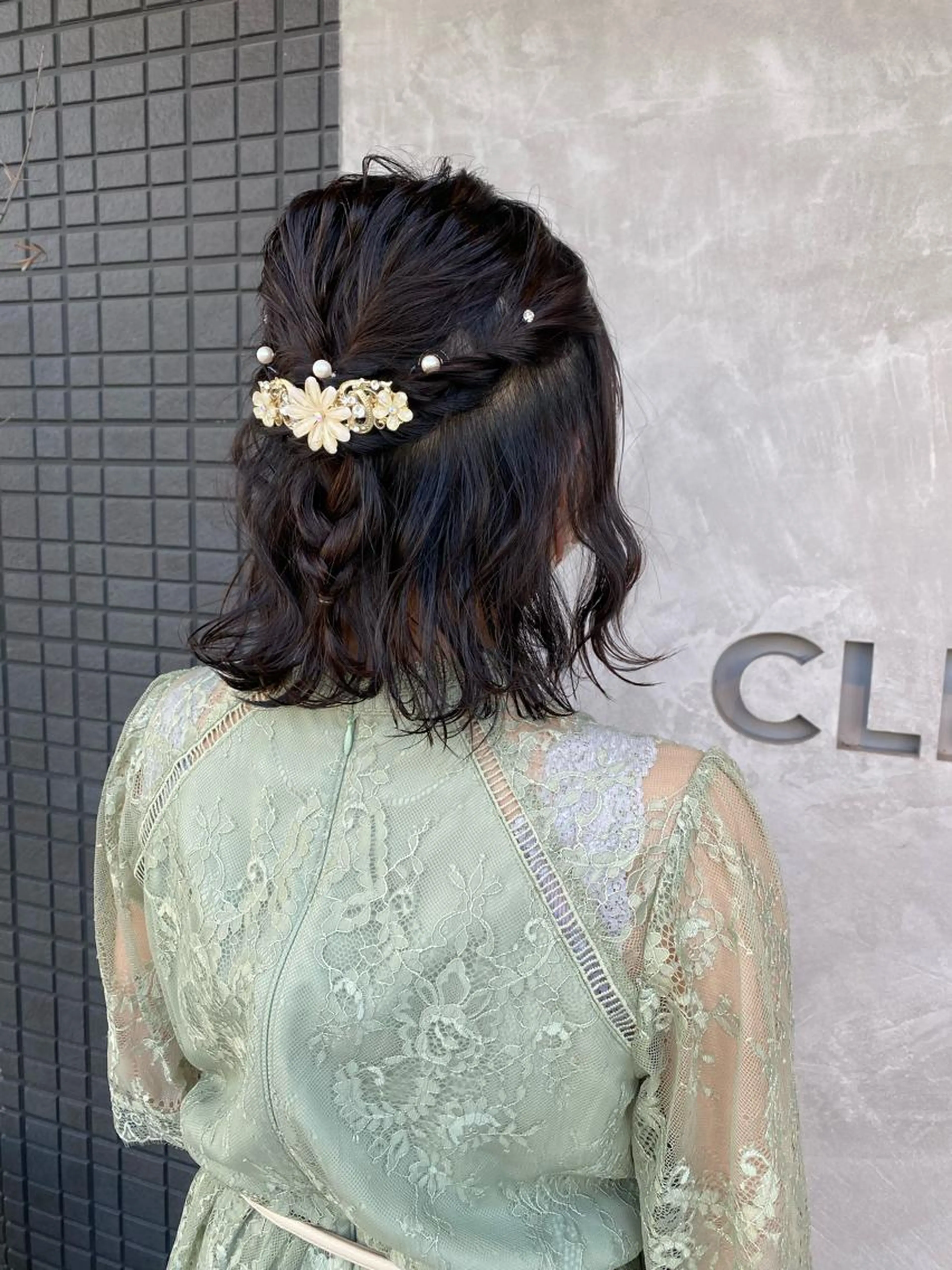 ヘアセットハーフアップスタイルの写真