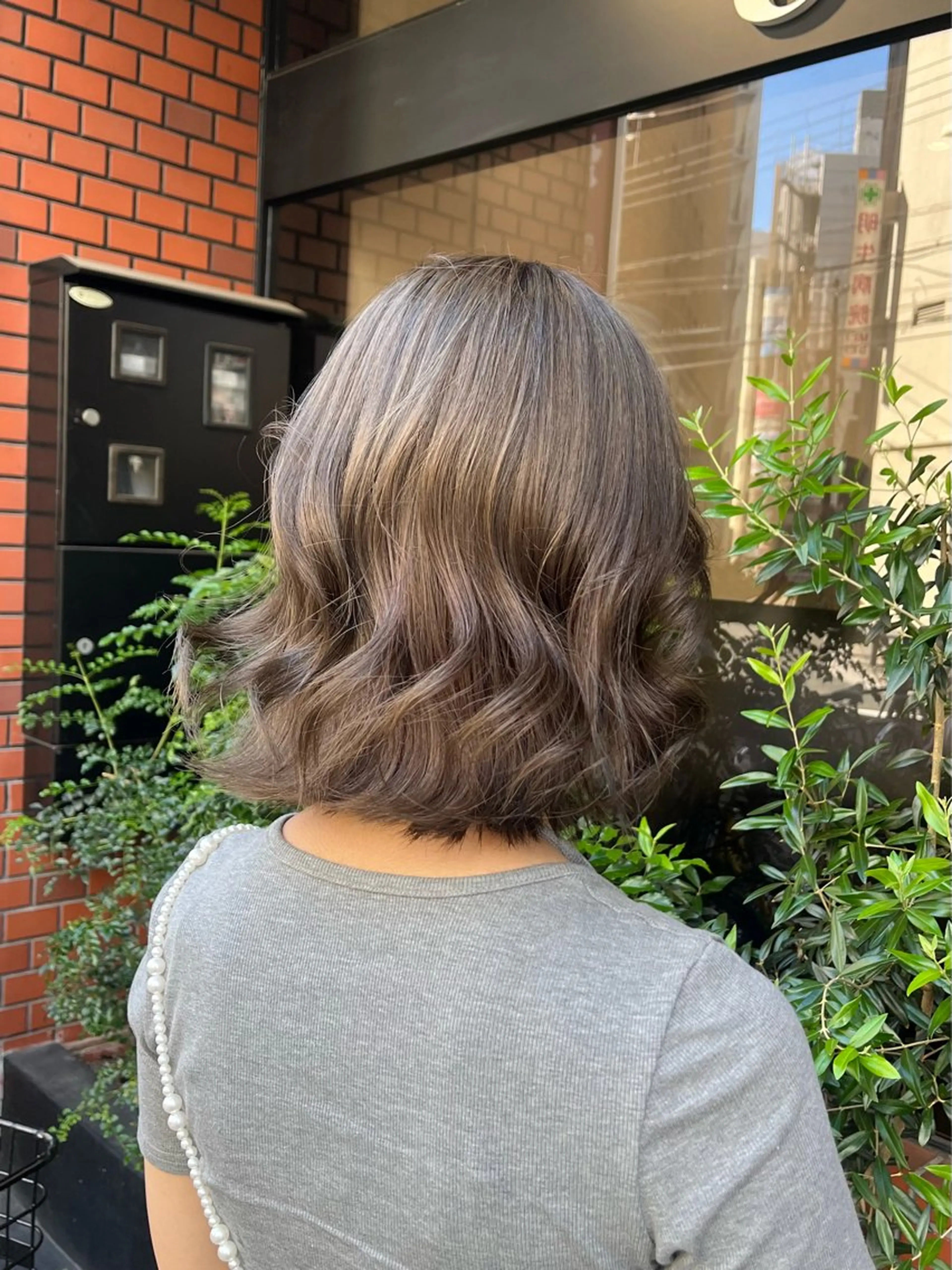 ミディアム カラー アッシュ アッシュグレー アッシュグレージュ グレージュ cocotte🫧 絹村 琴美のヘアスタイル