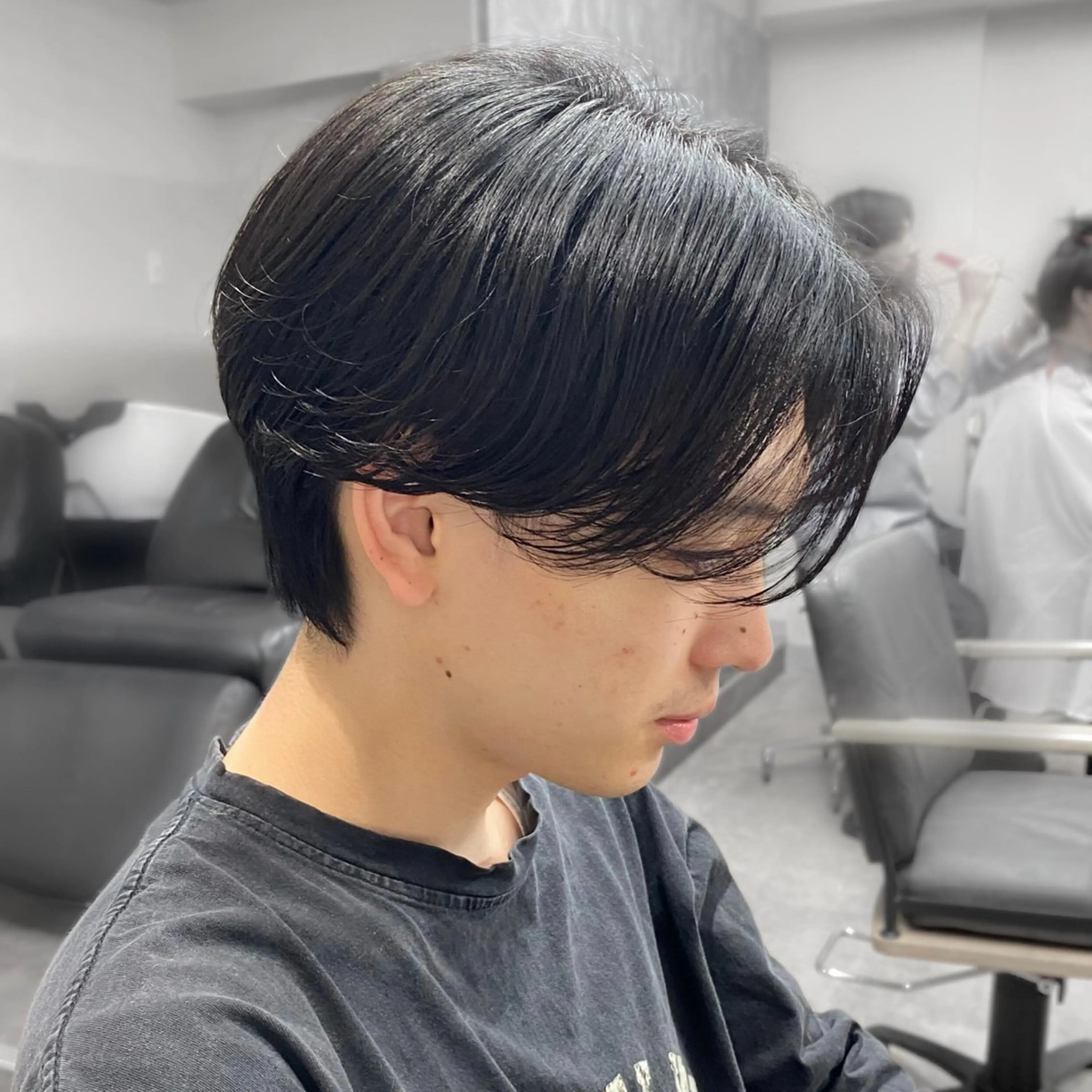 ショート メンズ センターパート メンズパーマ 刈り上げ センターパート/ニ ュアンスパーマのヘアスタイル