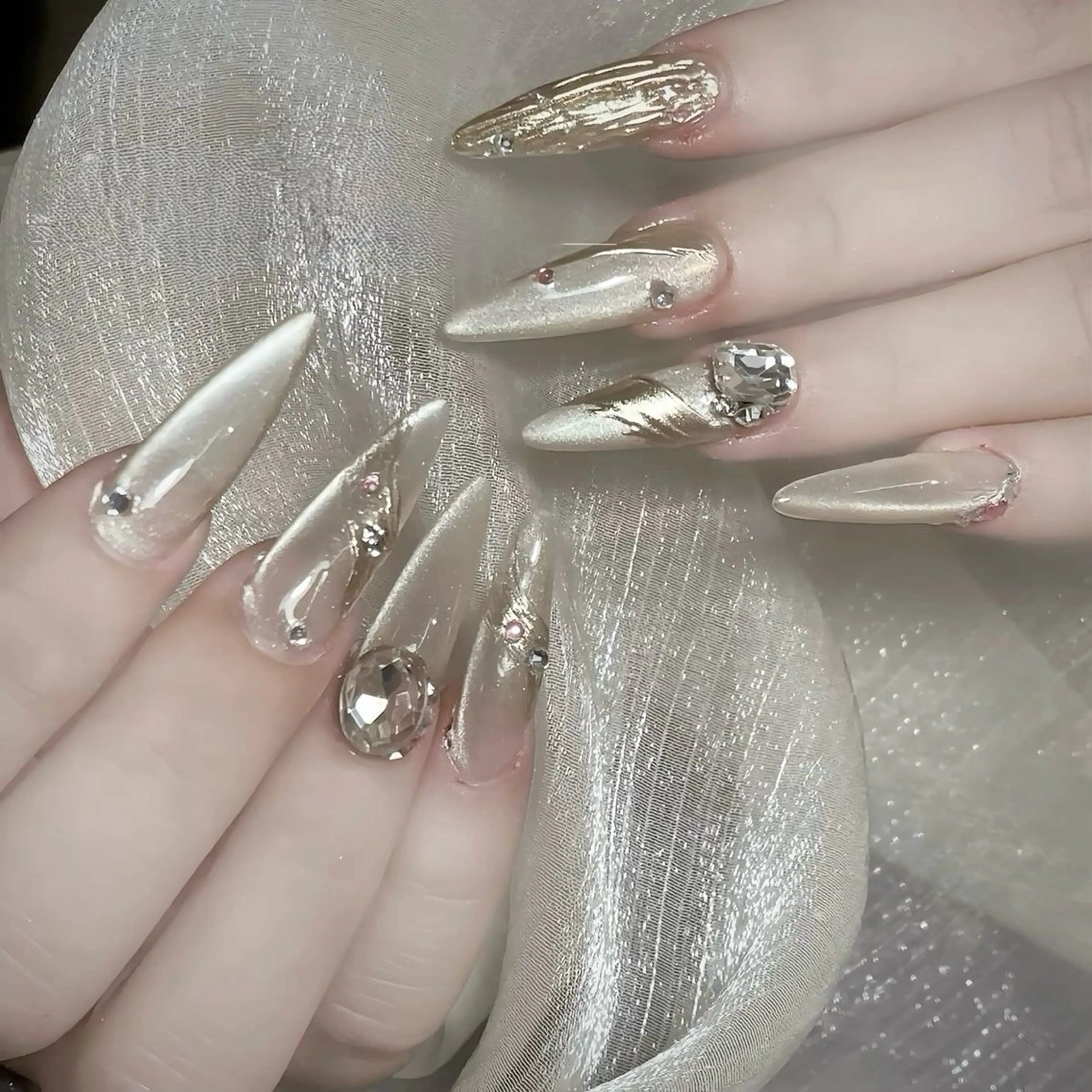 ネイル アートネイル オーロラネイル ブルー チークネイル フットネイル ハンドネイル NICY NAIL所属・NICY NAIL 池袋のネイルデザイン