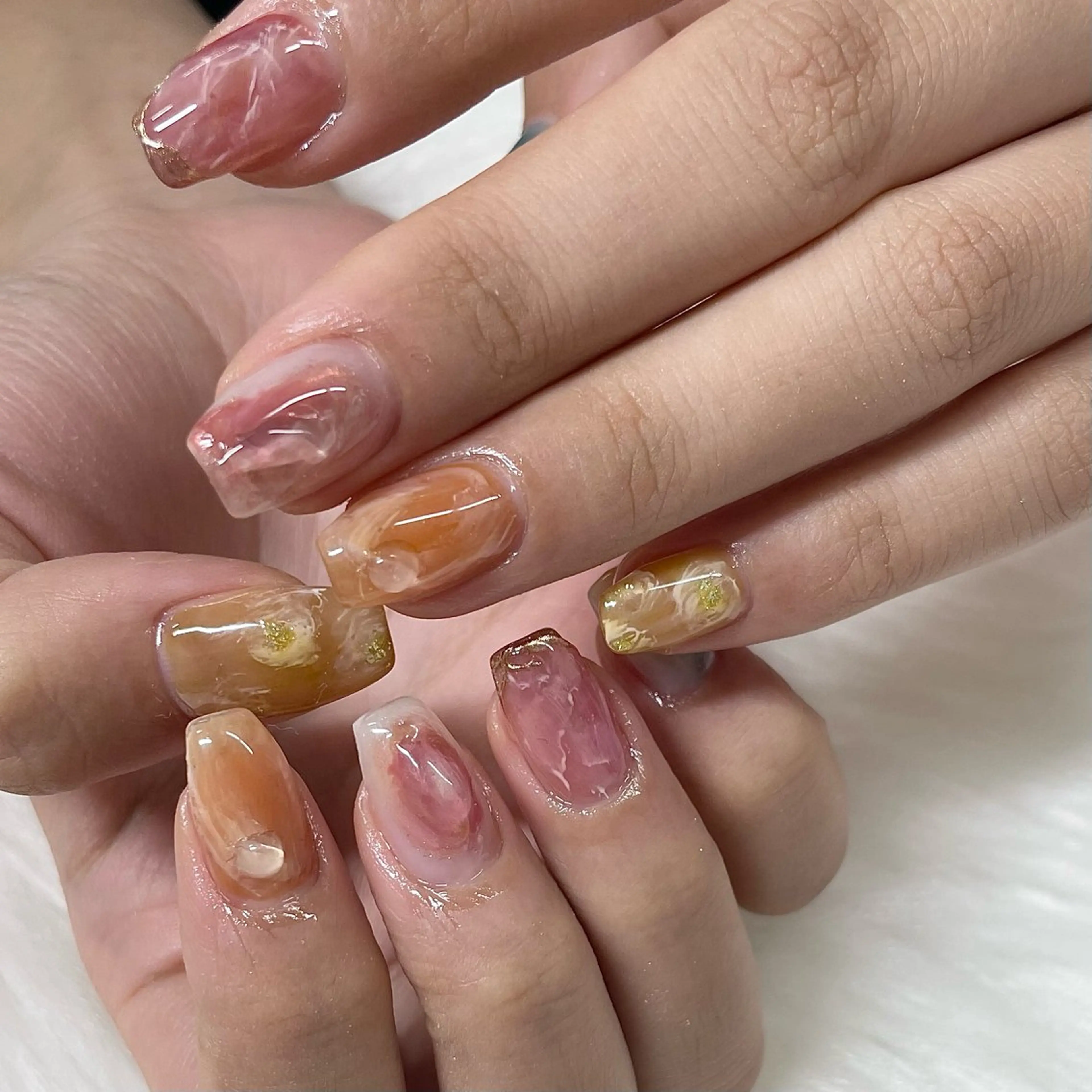 ネイル ニュアンスネイル オレンジ ピンク 黄色 JFYnail所属・昭和町ネイル 𝘯𝘢𝘮𝘪のネイルデザイン