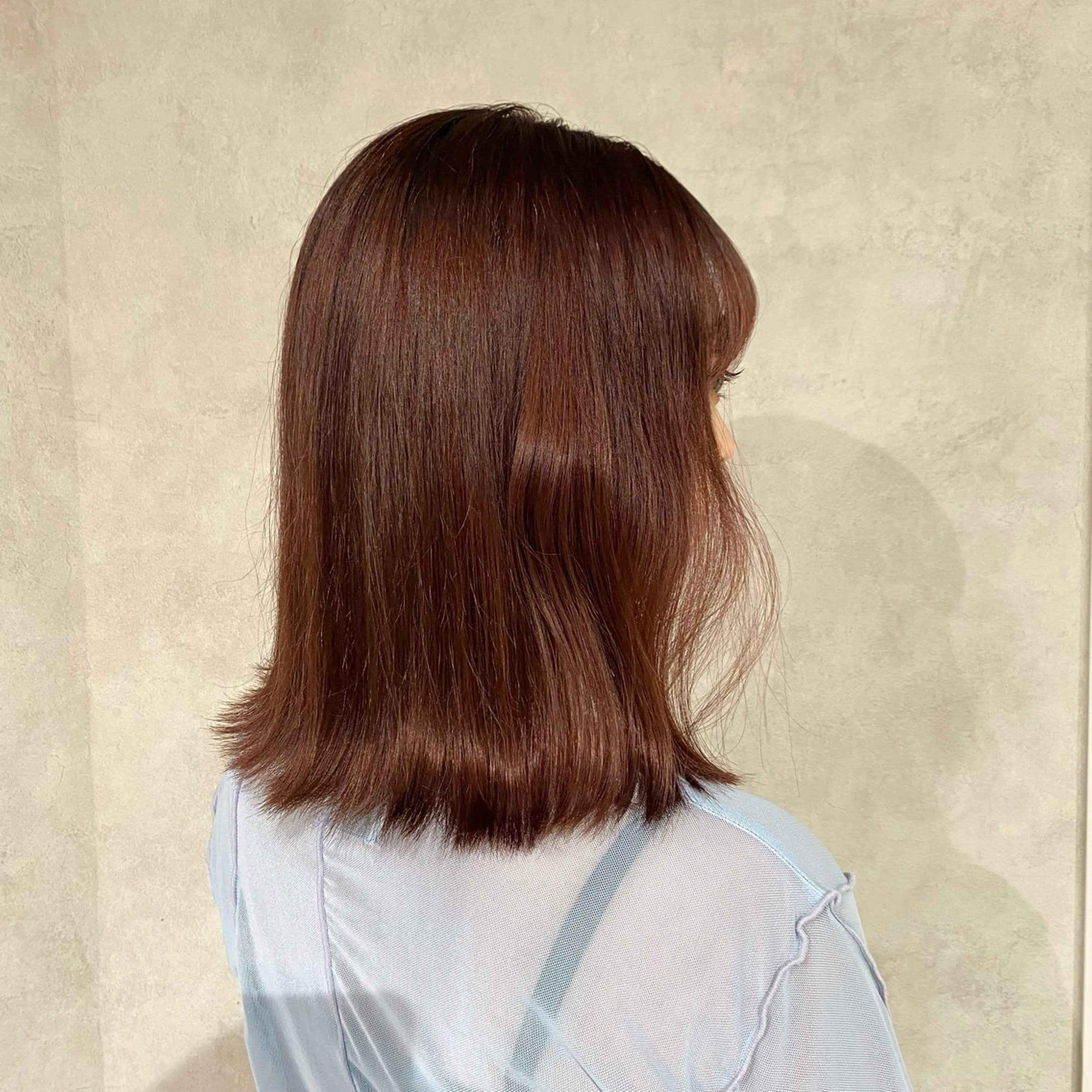ミディアム カラー ヘアアレンジ ブラウンカラー ピンクカラー ピンクブラウン izumi/ ボブ/パーマのヘアスタイル