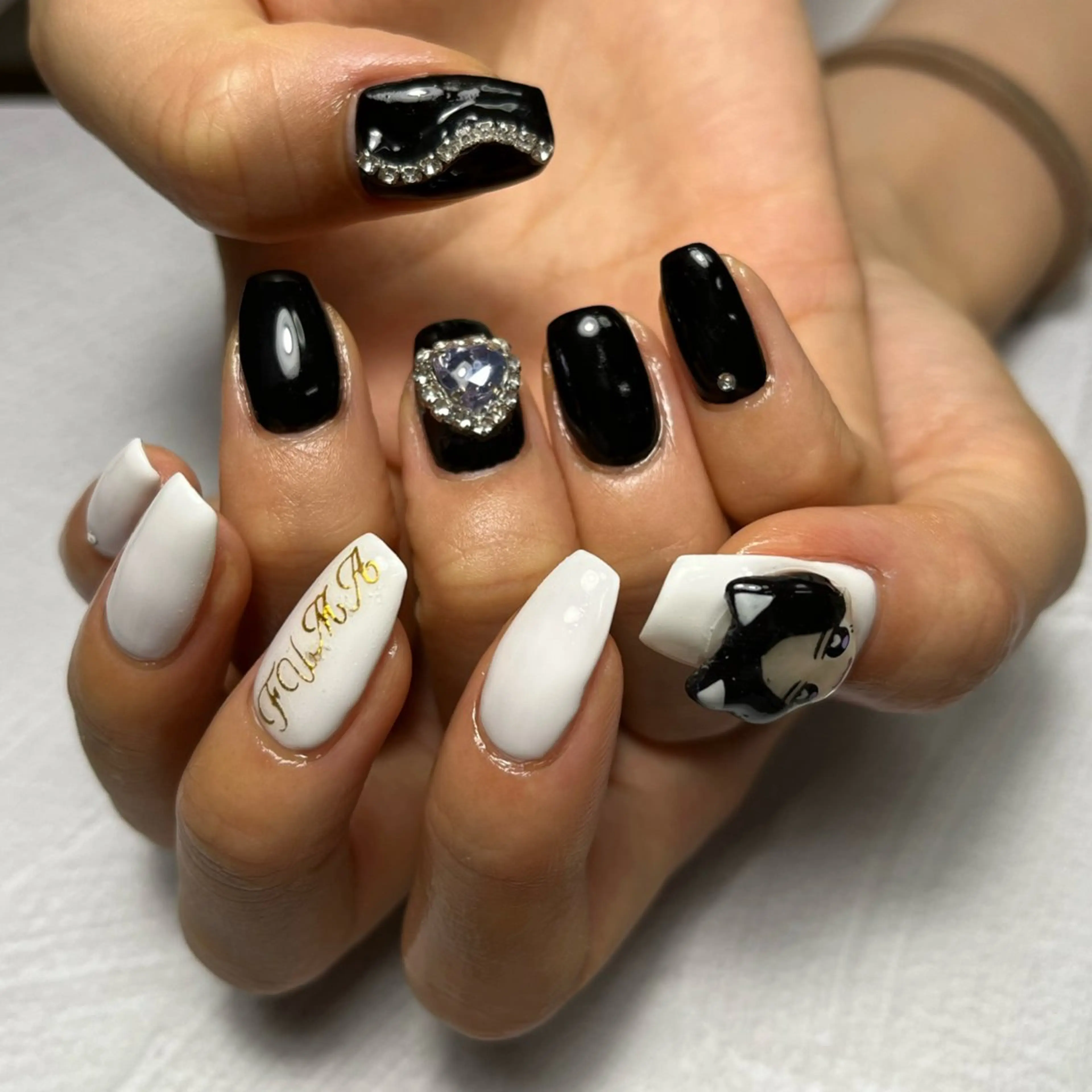 ネイル 持ち込み ♛ Meliaのネイルデザイン