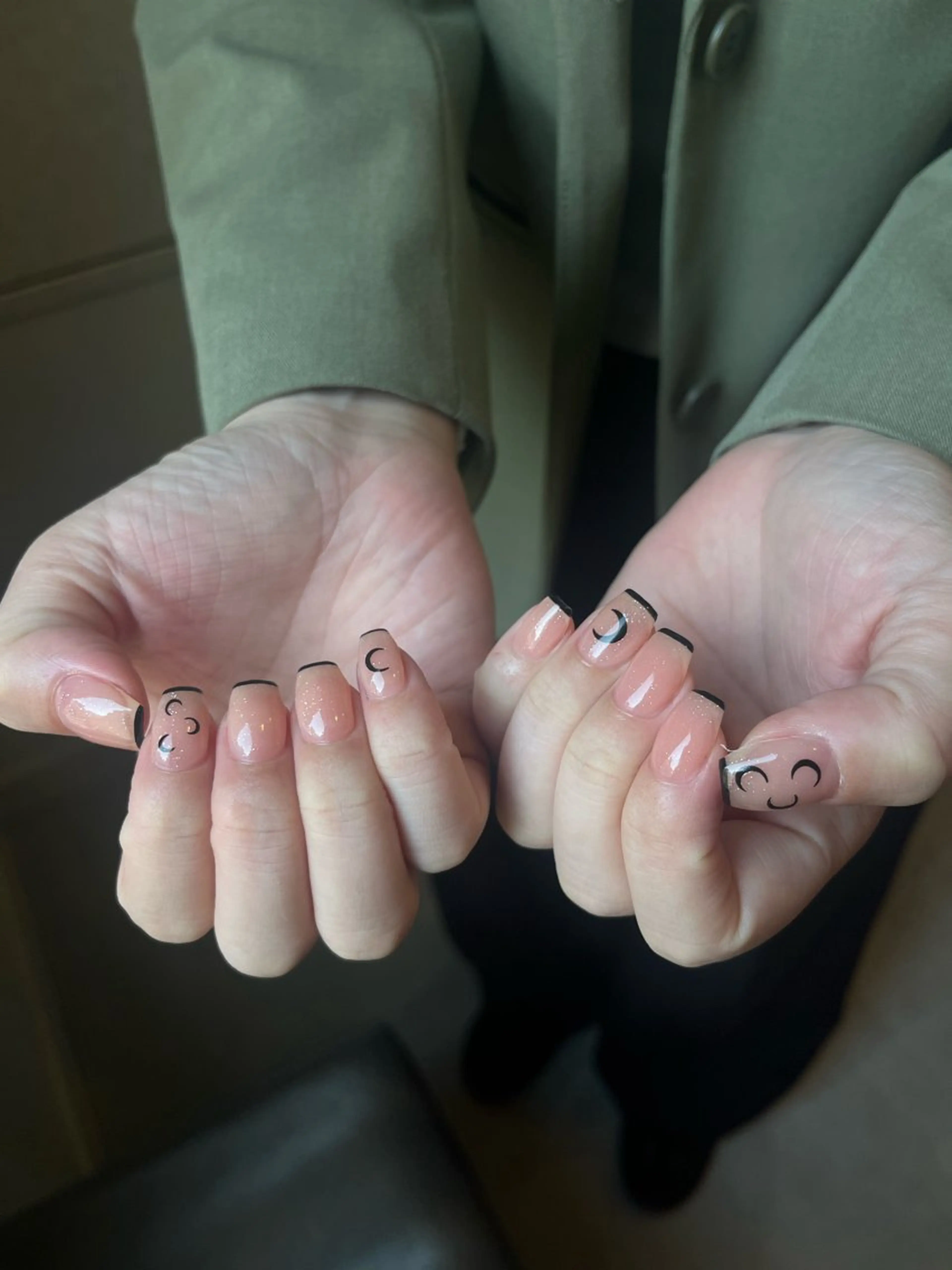 ネイル ハンドネイル +vico 堀江店所属・中西 春那のネイルデザイン