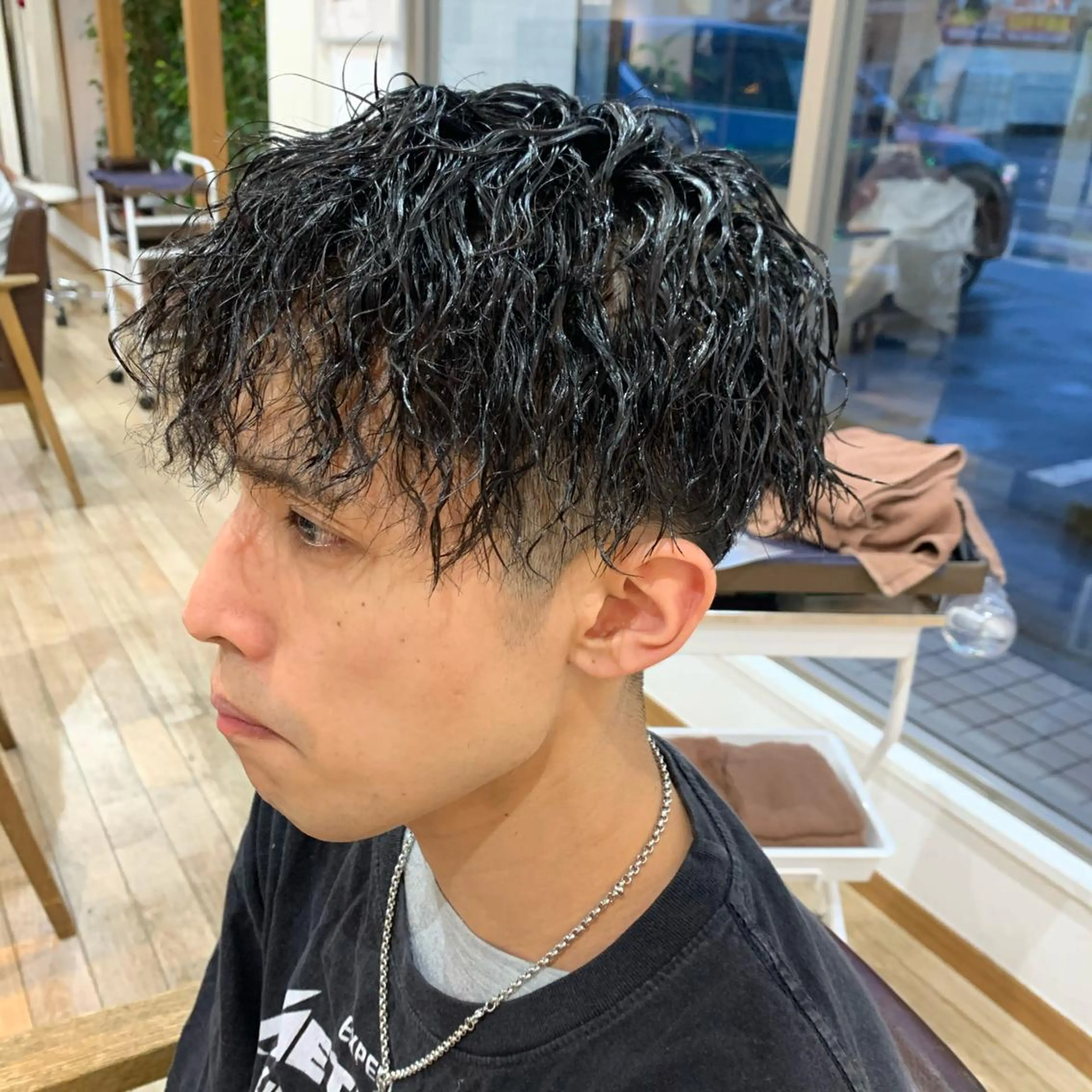 メンズ メンズパーマ メンズツイストパーマ ツイストパーマ メンズパーマ特化⚡️ 中村 駿のヘアスタイル