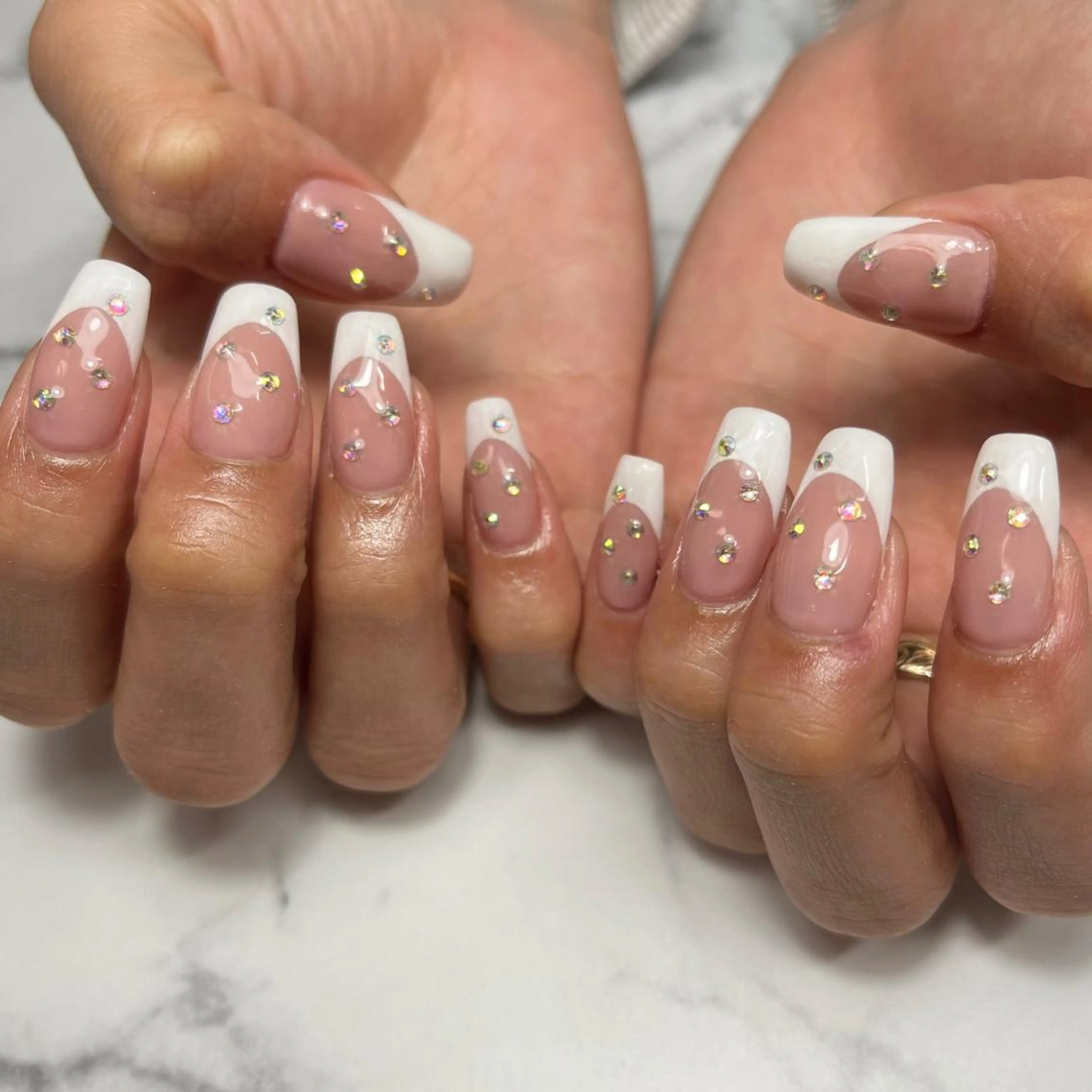 ネイル アートネイル フレンチネイル ジェルネイル 氷ネイル・うるうるネイル キラキラネイル ハンドネイル NAIL NOWのネイルデザイン