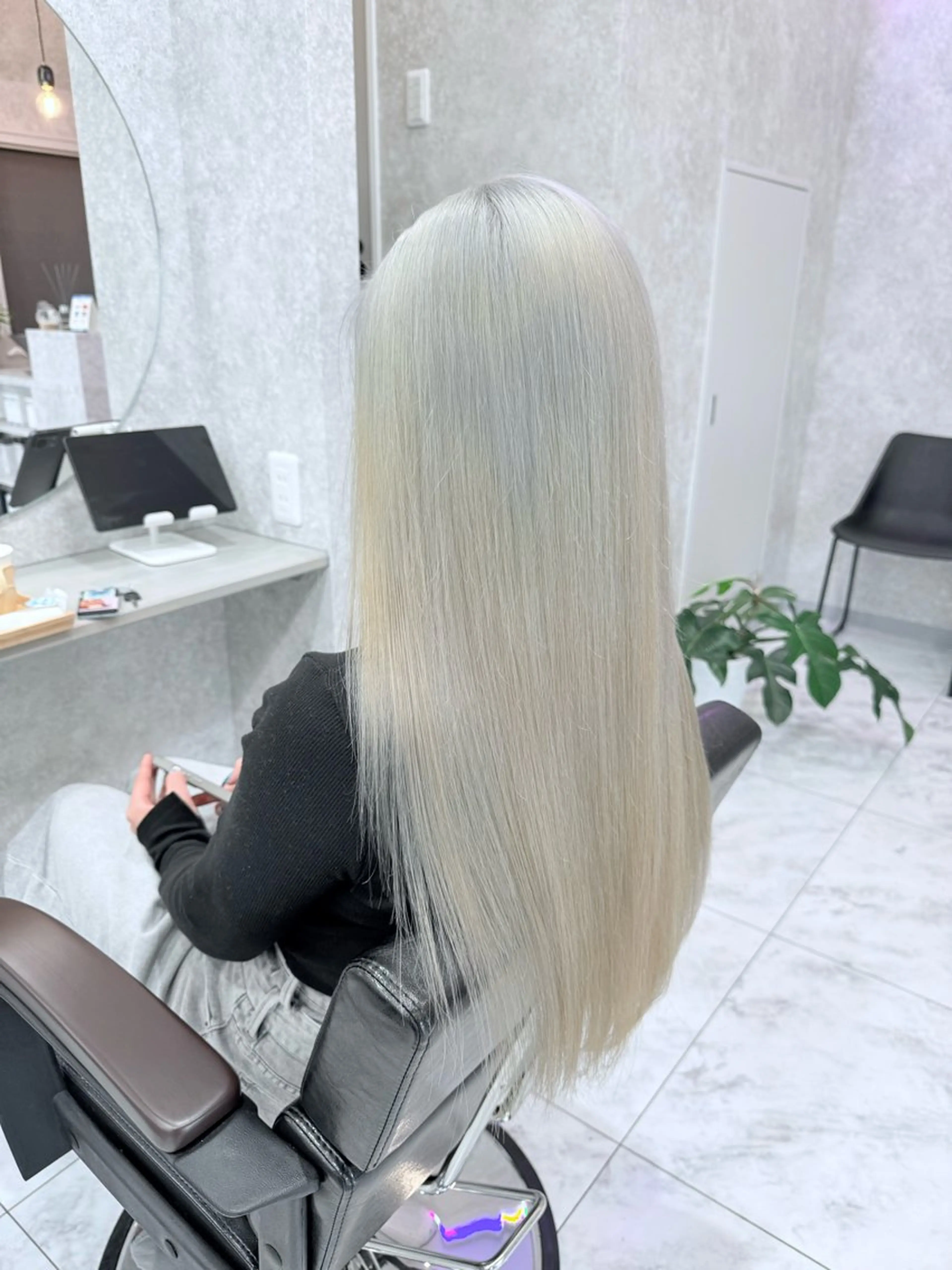 ロング カラー 🌺ハイトーン🌺 矢葺 なぎさ🌺🌺のヘアスタイル