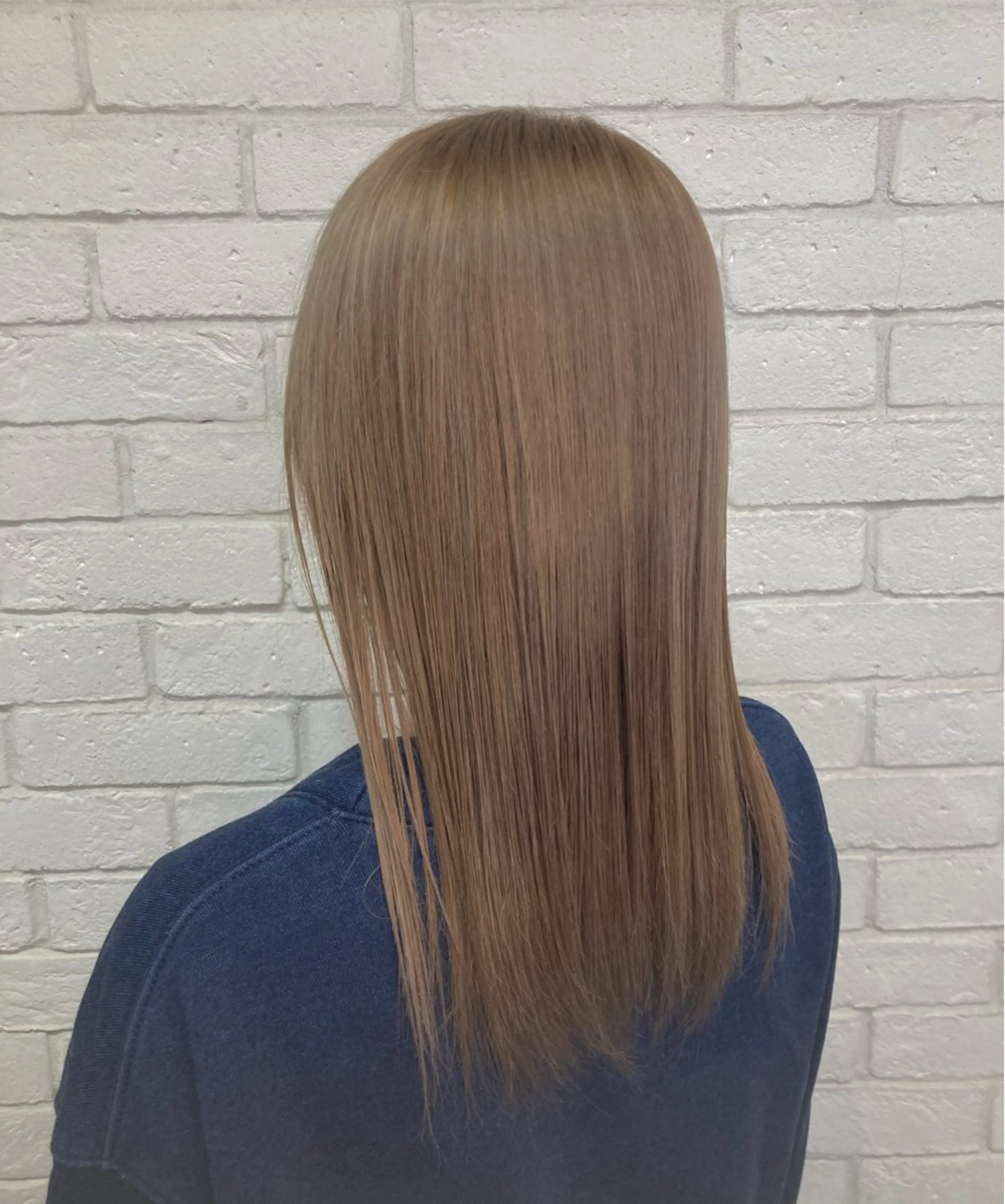 セミロング カラー suzuki yukoのヘアスタイル