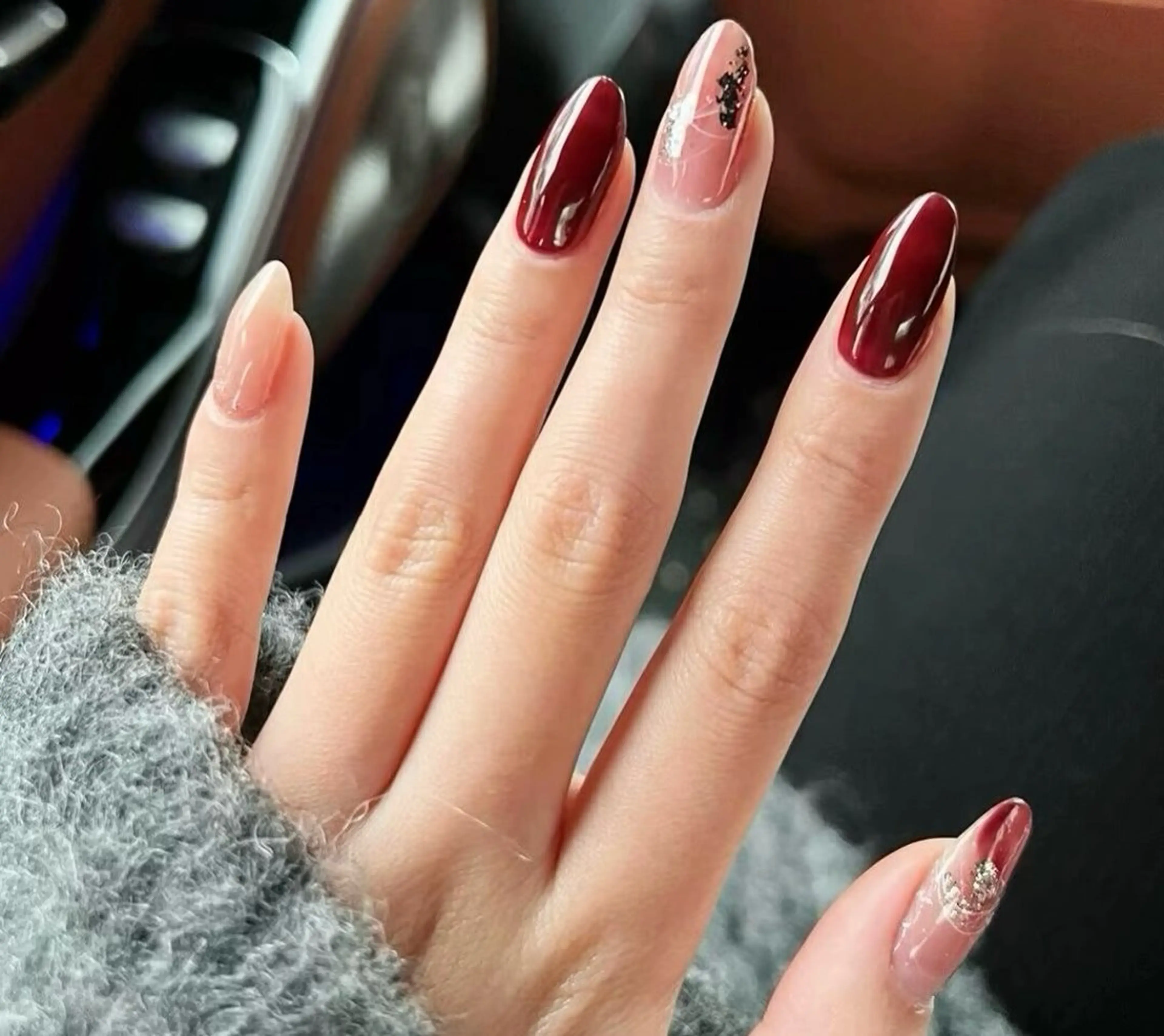 ネイル チークネイル 長さ出し フラワーネイル フレンチネイル ガーリー sun nail池袋 モデル募集のネイルデザイン