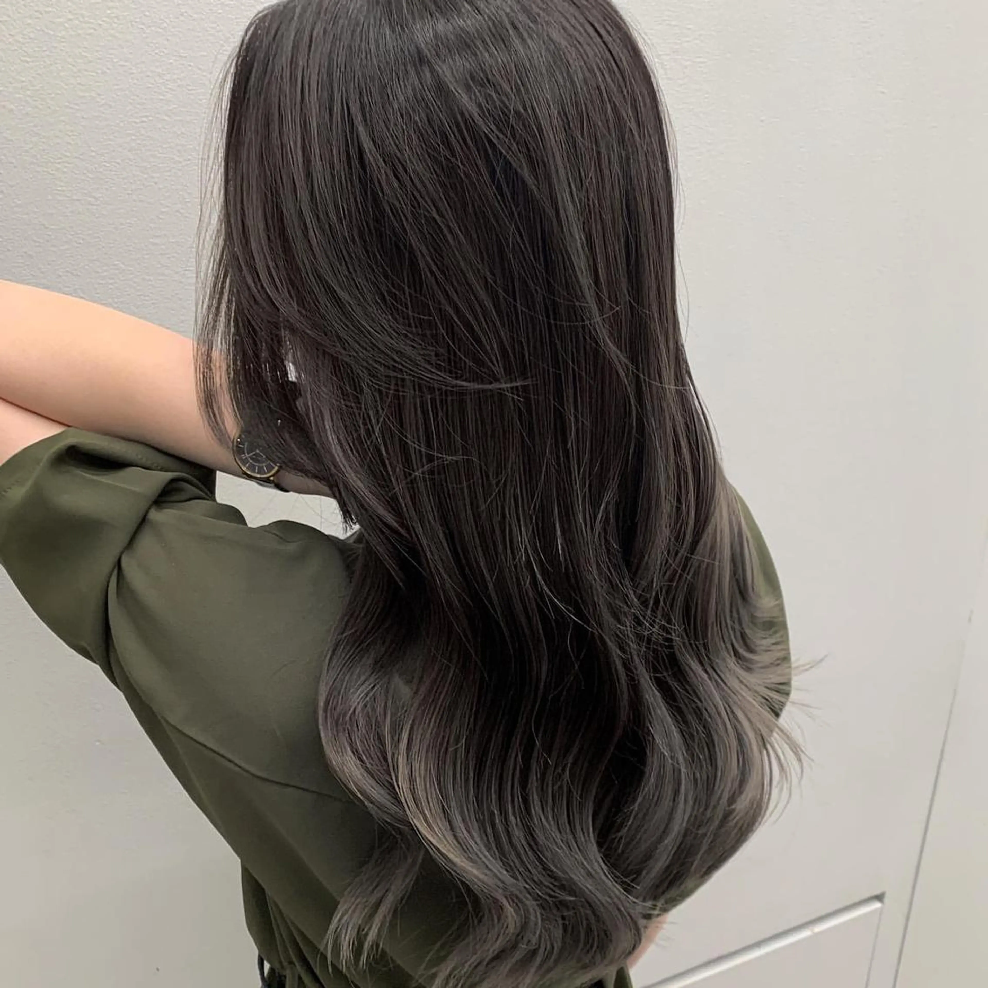 ロング ヨシンモリ 韓国風ヘア 指名支持率NO.1 スタイリストのヘアスタイル