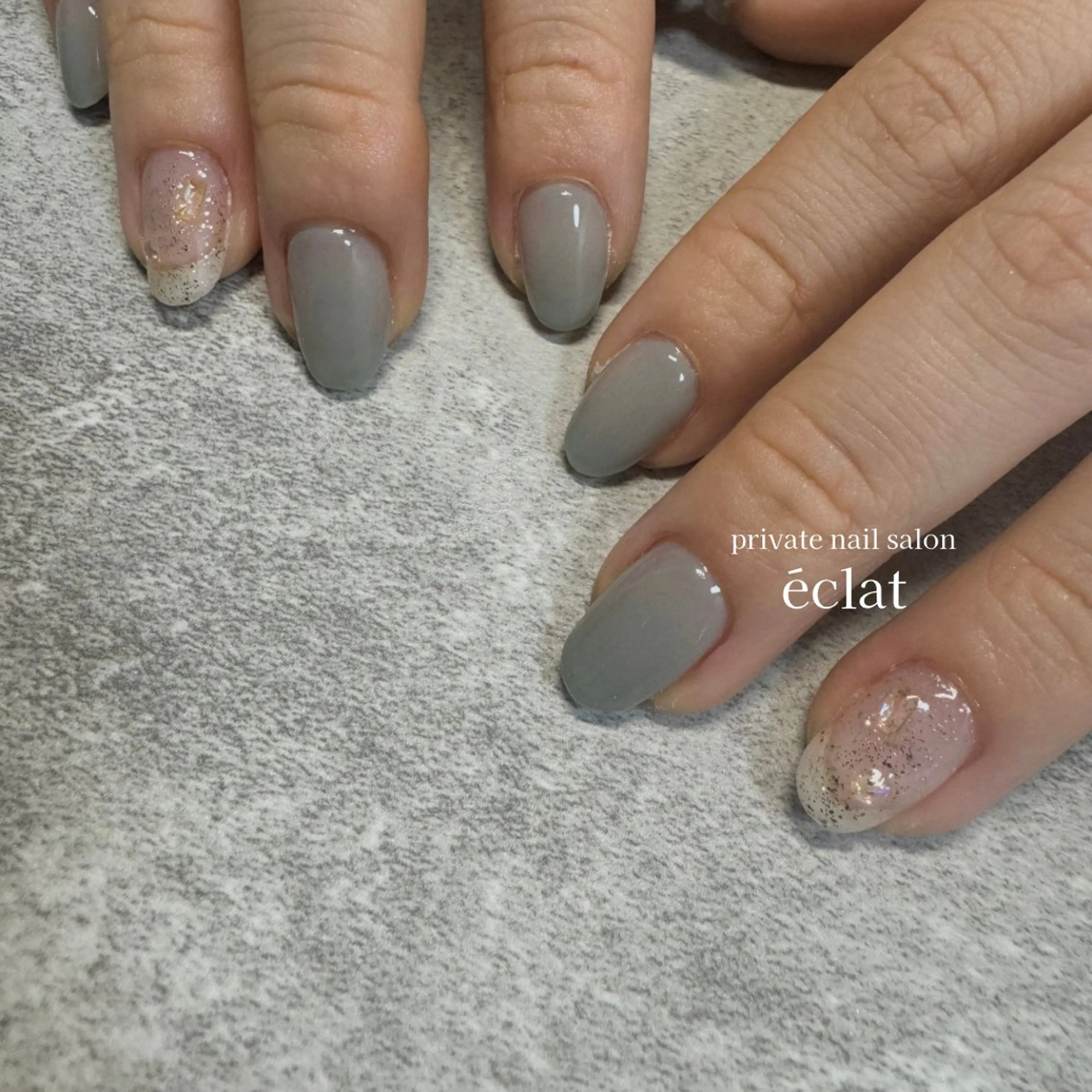 ネイル 氷ネイル・うるうるネイル ワンカラーネイル nailsalon éclatのネイルデザイン