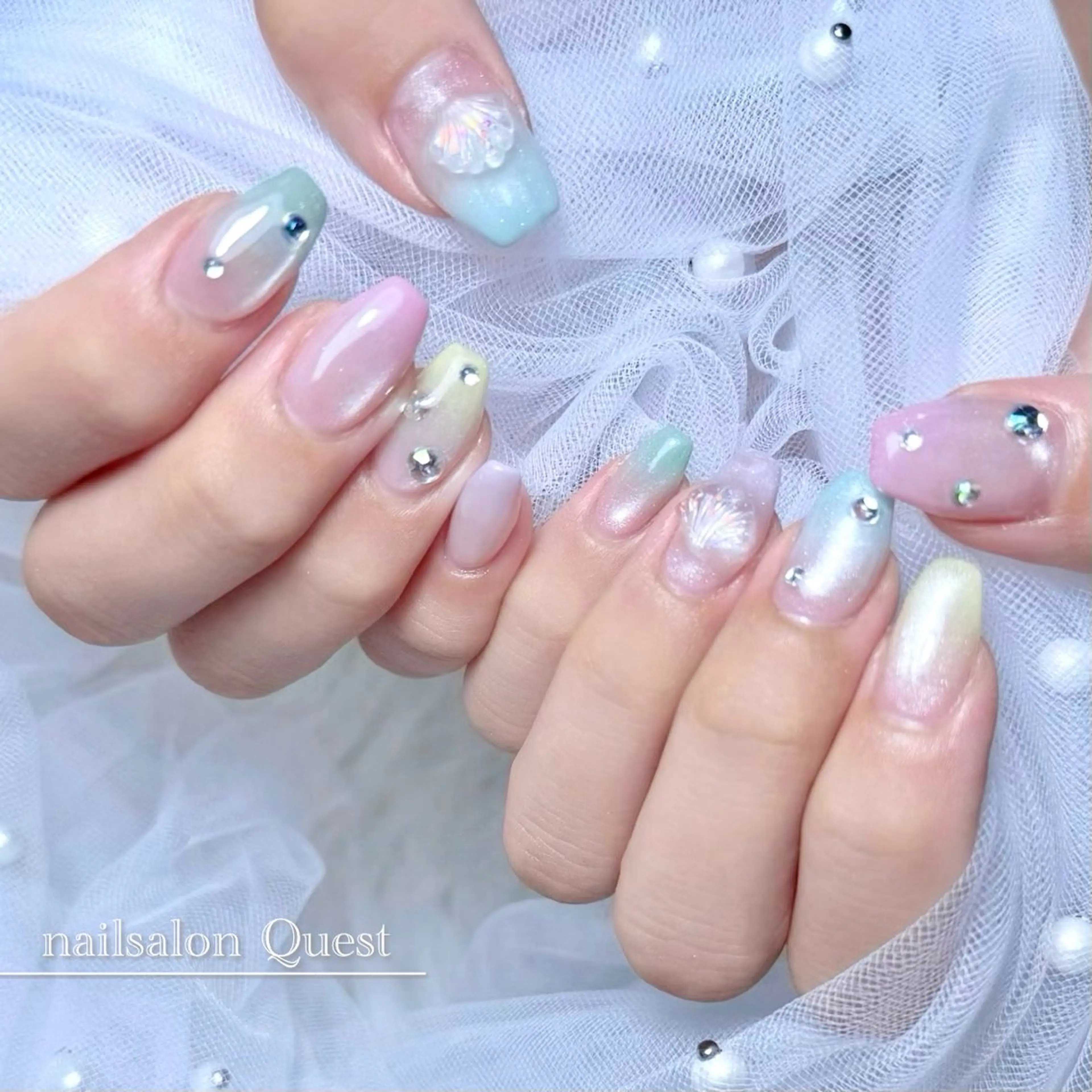 ネイル グラデーション ラメ(グリッター) パステルネイル ストーンネイル ハンドネイル nailsalon Questのネイルデザイン