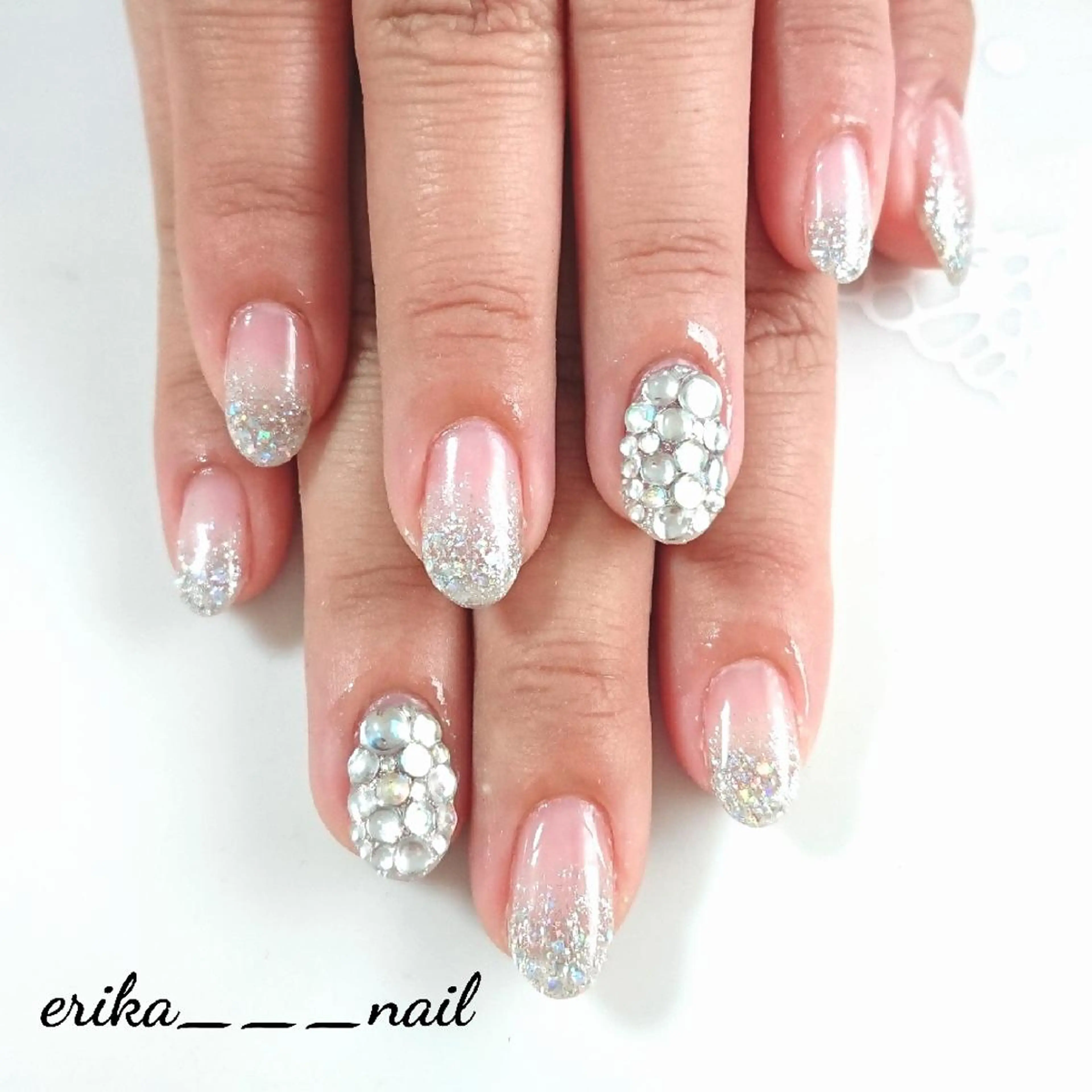 ネイル 稲垣 江梨花のネイルデザイン