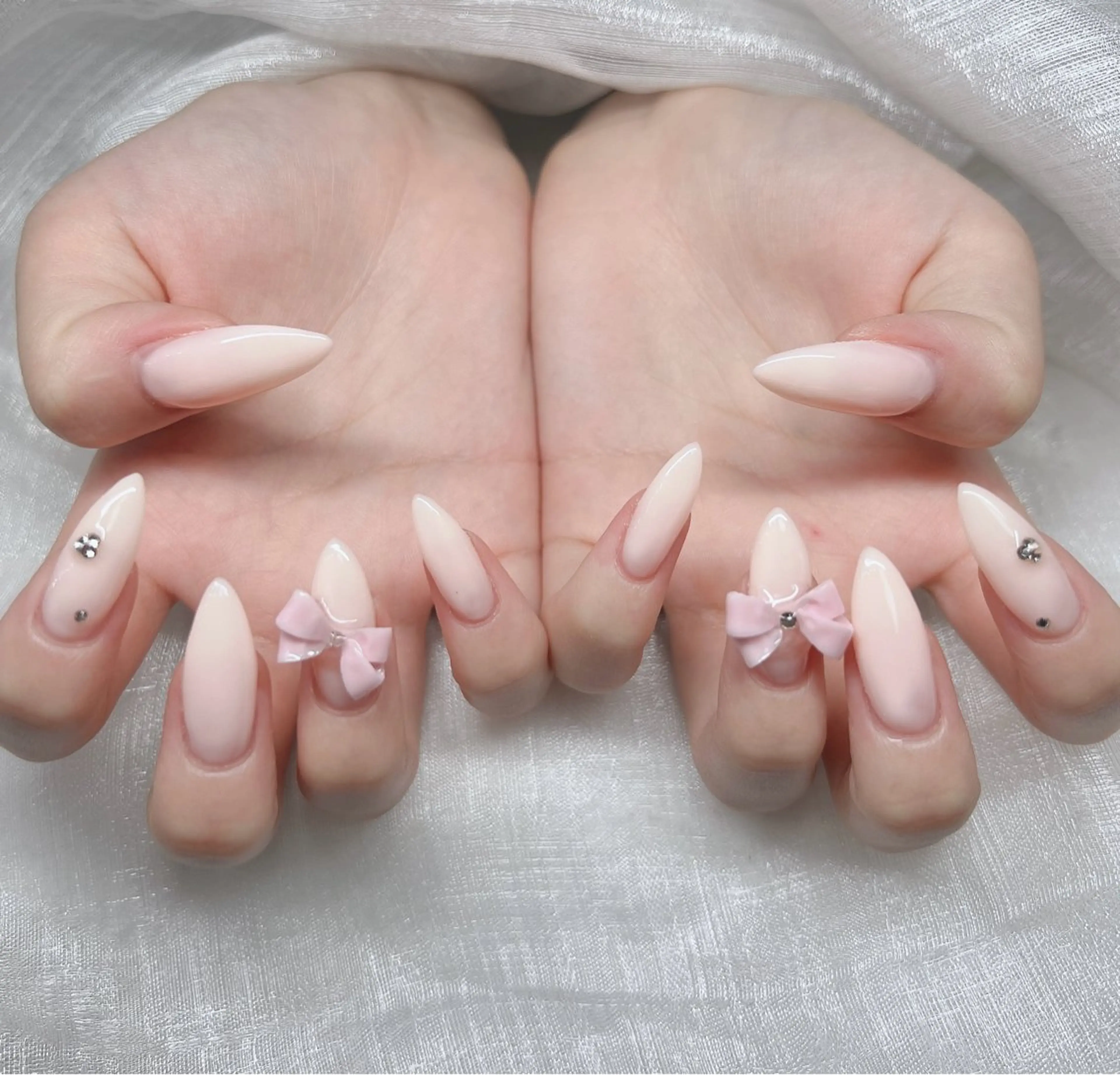 ネイル 長さ出し グラデーション キラキラネイル マグネットネイル ニュアンスネイル ハンドネイル Lee Nails チップ長さだし専門店のネイルデザイン
