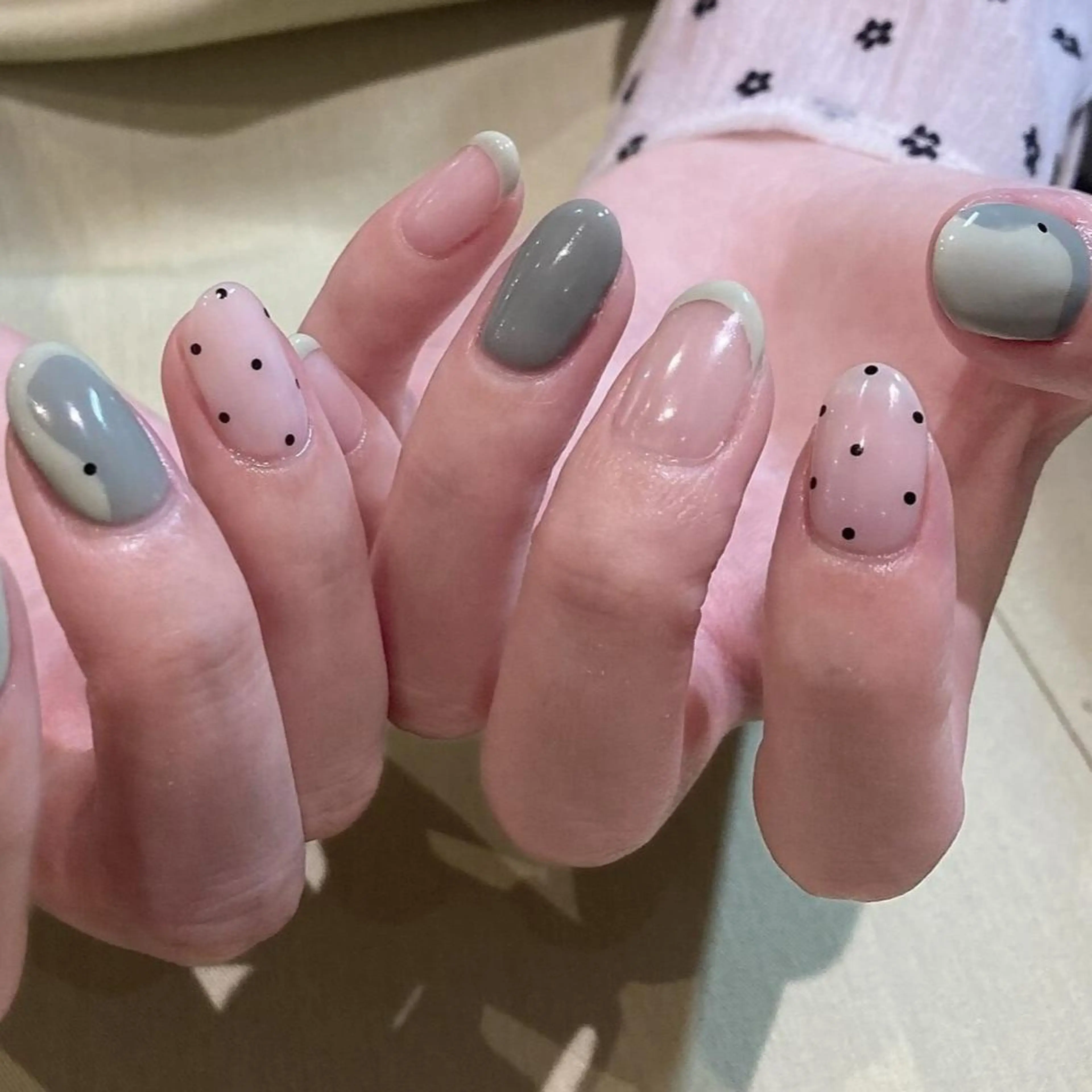 ネイル アートネイル クリアネイル フレンチネイル ジェルネイル ガラスフレンチ 【パラジェル認定】 newiネイル京橋のネイルデザイン