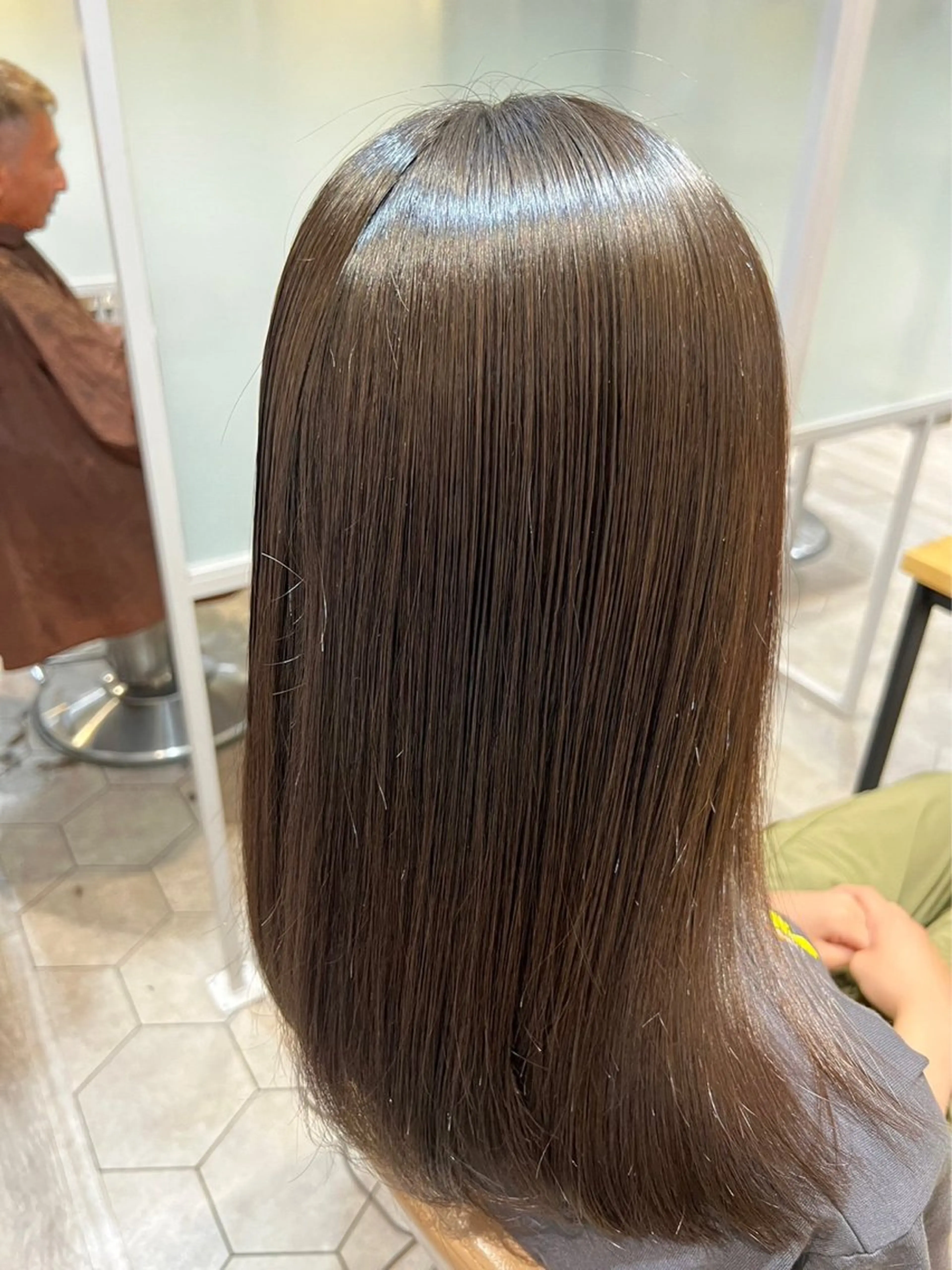 カット ヘアカラー 縮毛矯正 トリートメント HAIR＆MAKE EARTH元住吉所属・髪質改善 特化掛川大輝のヘアスタイル