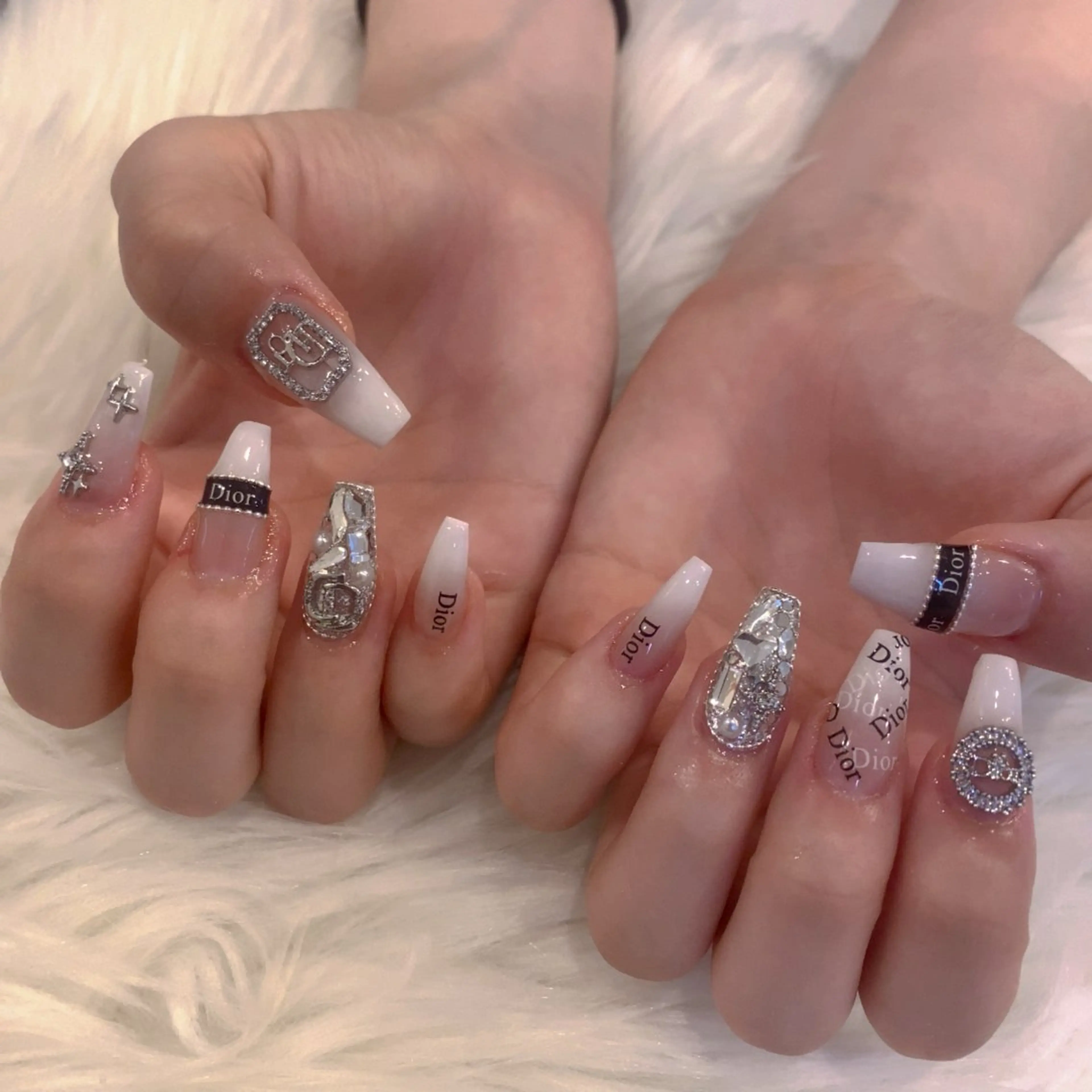 ネイル ハンドネイル Tina nail salonのネイルデザイン