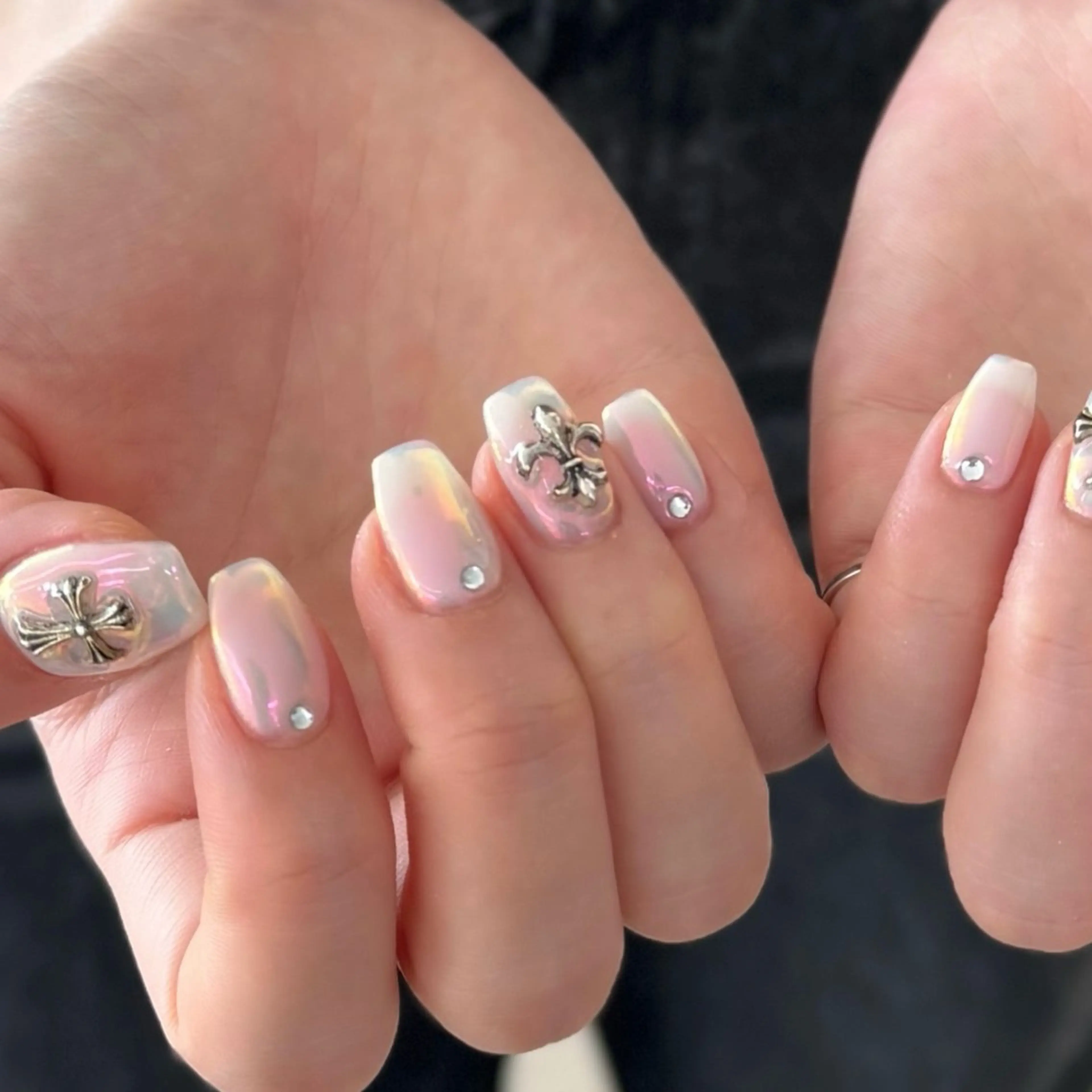 ネイル ハンドネイル ハンドケア Chizuru ☾ ໋のネイルデザイン