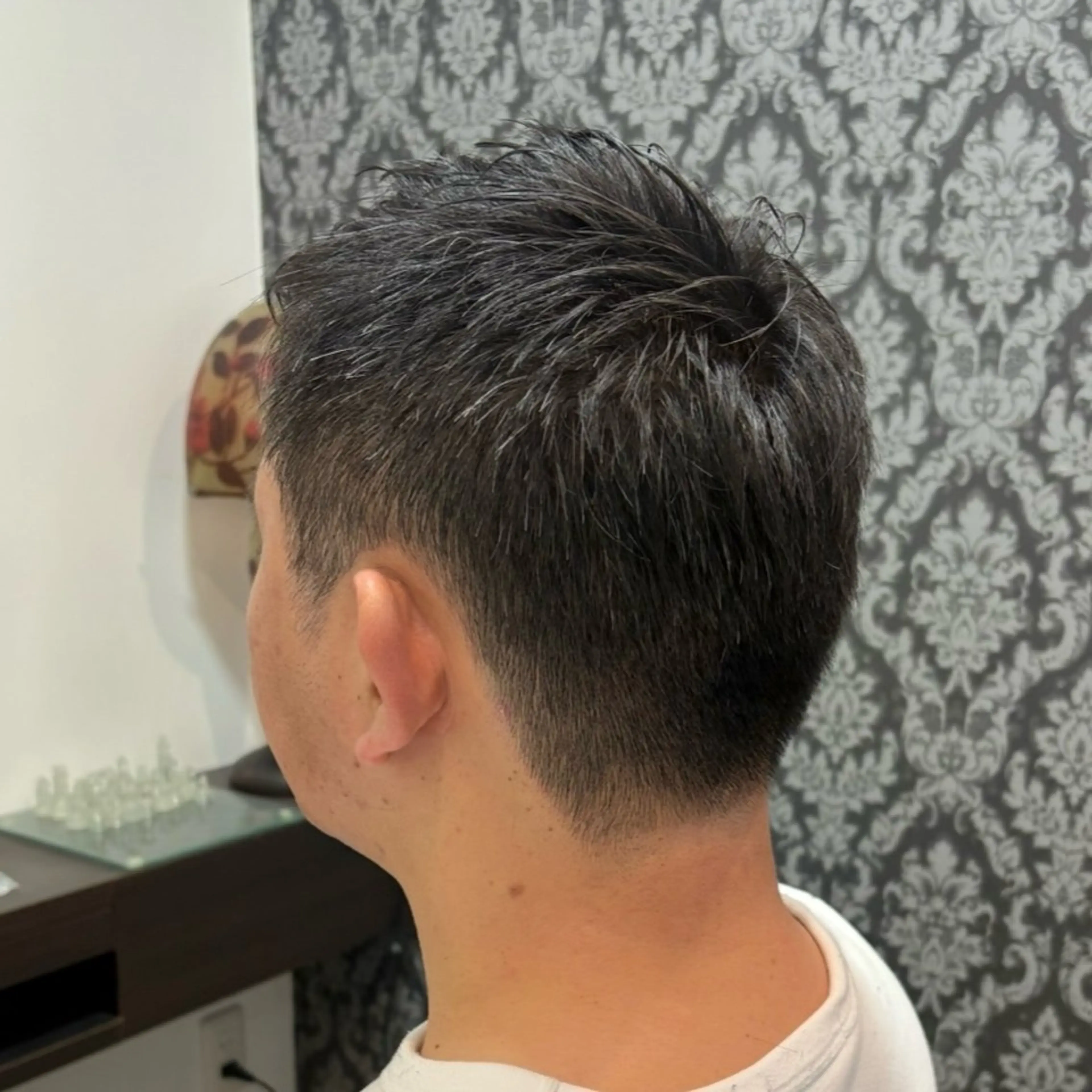 メンズ カット CURRO HAIR所属・杉屋 和花菜のヘアスタイル