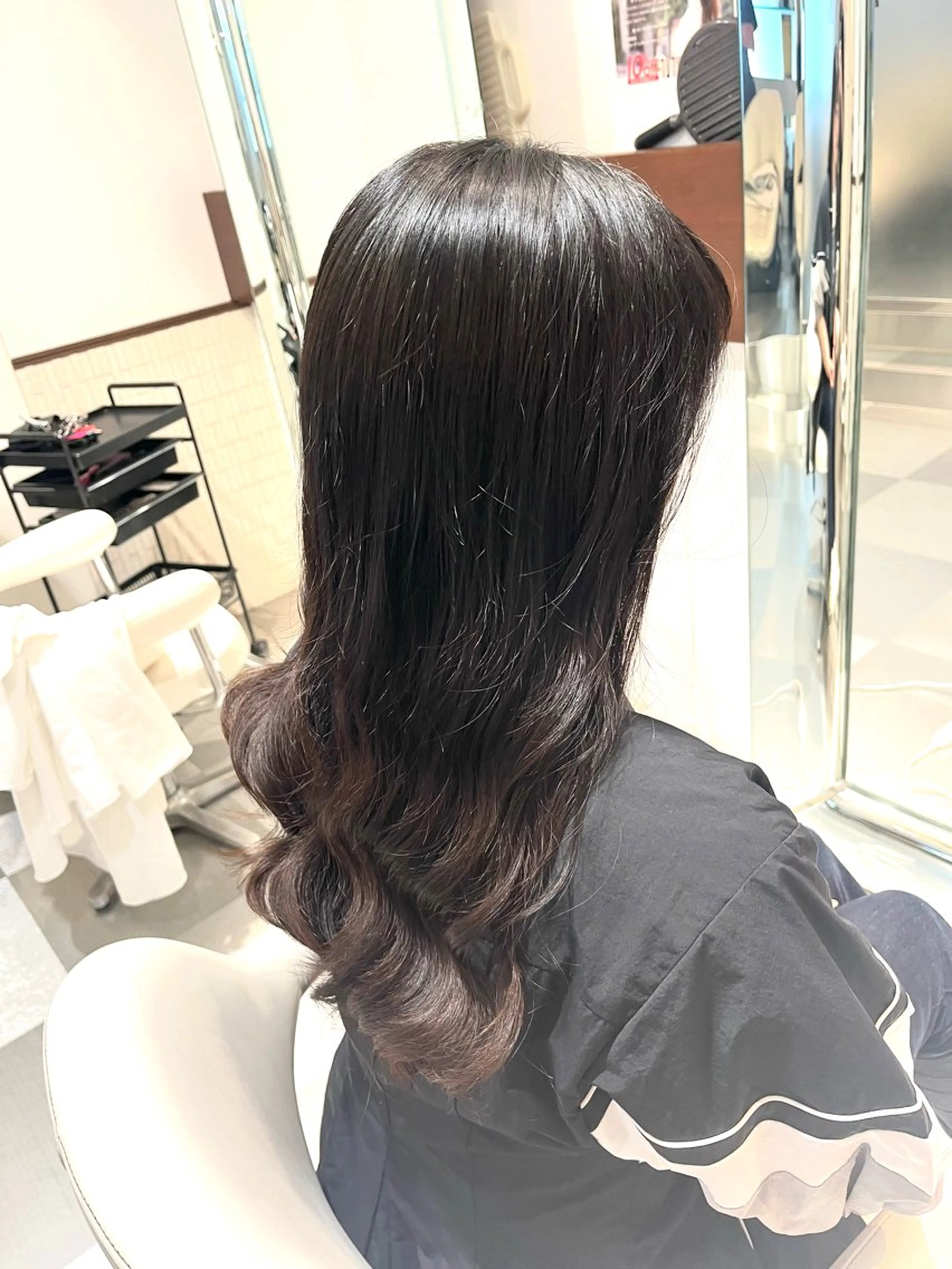 ロング パーマ カット パーマ トリートメント コテ巻き風パーマ 藤澤　知彌のヘアスタイル