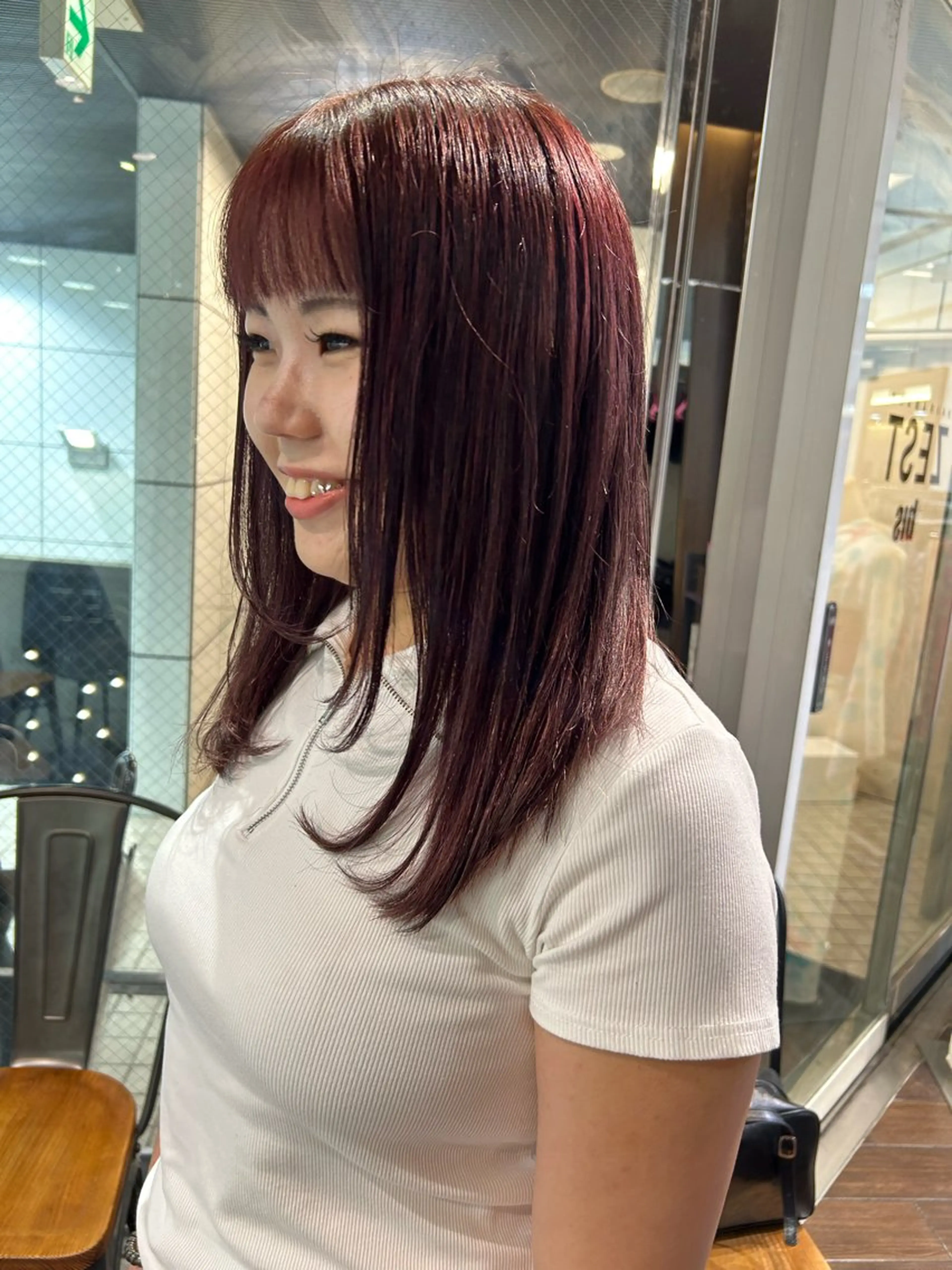 ミディアム カラー ブリーチ ケアブリーチ ダブルカラー イヤリングカラー ハイトーンカラー ヘアカラー メンズ/ブリーチなし サクラ🌸のヘアスタイル