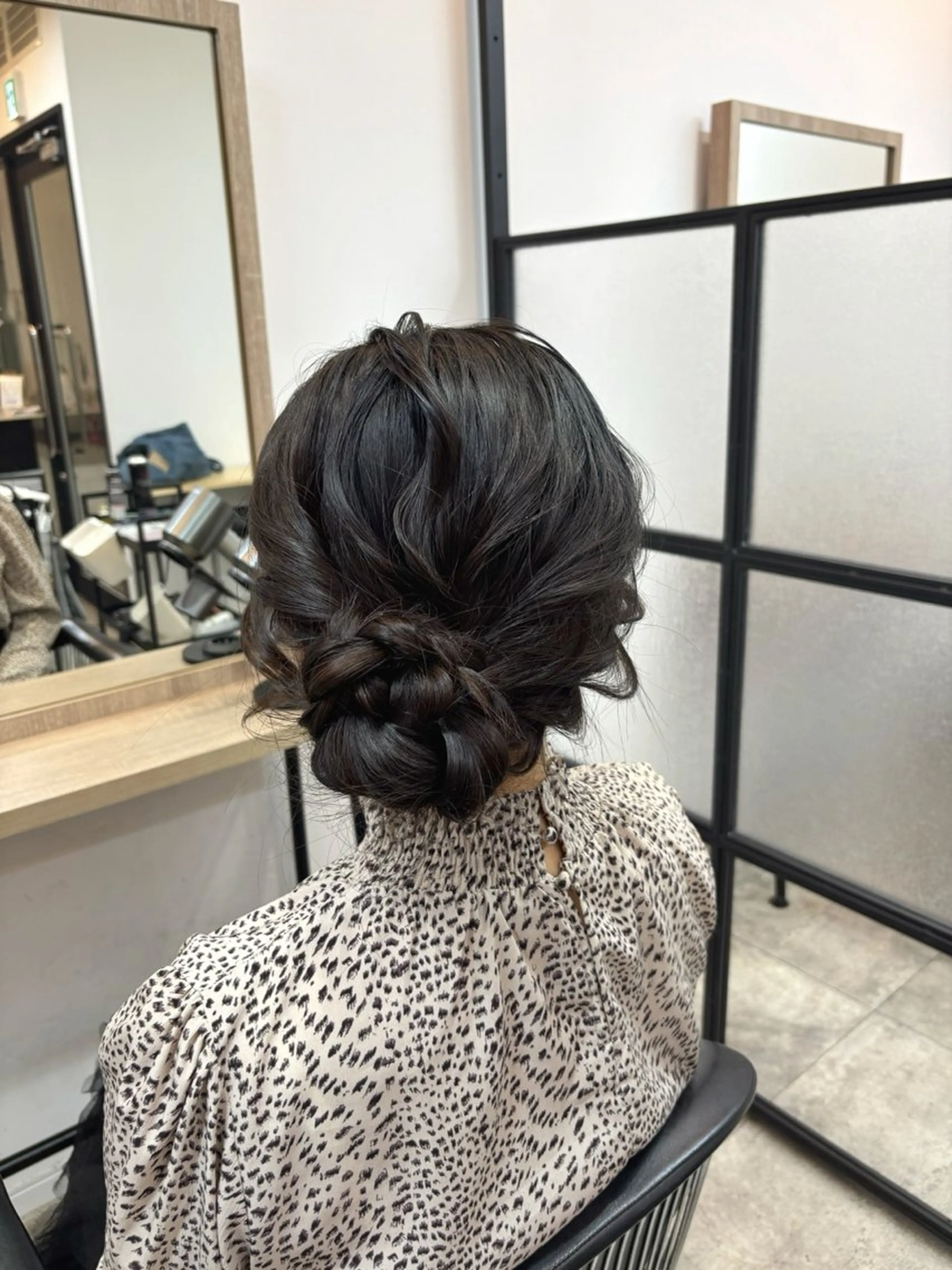 ロング ヘアアレンジ GATE.所属・梅田／ハイトーン ／アレンジ／りなのヘアスタイル