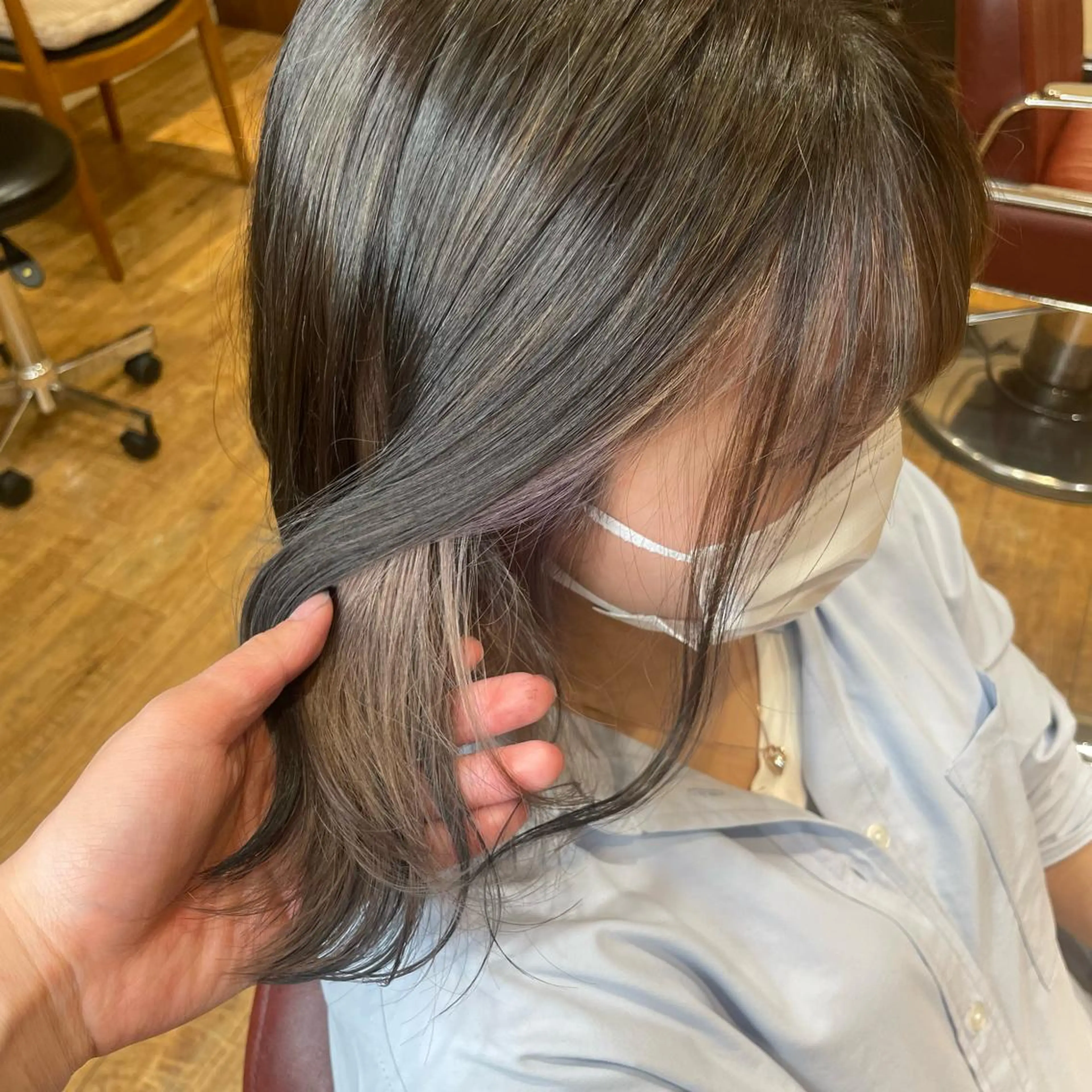 カラー ベージュカラー イヤリングカラー MINDS LINO Reinaのヘアスタイル