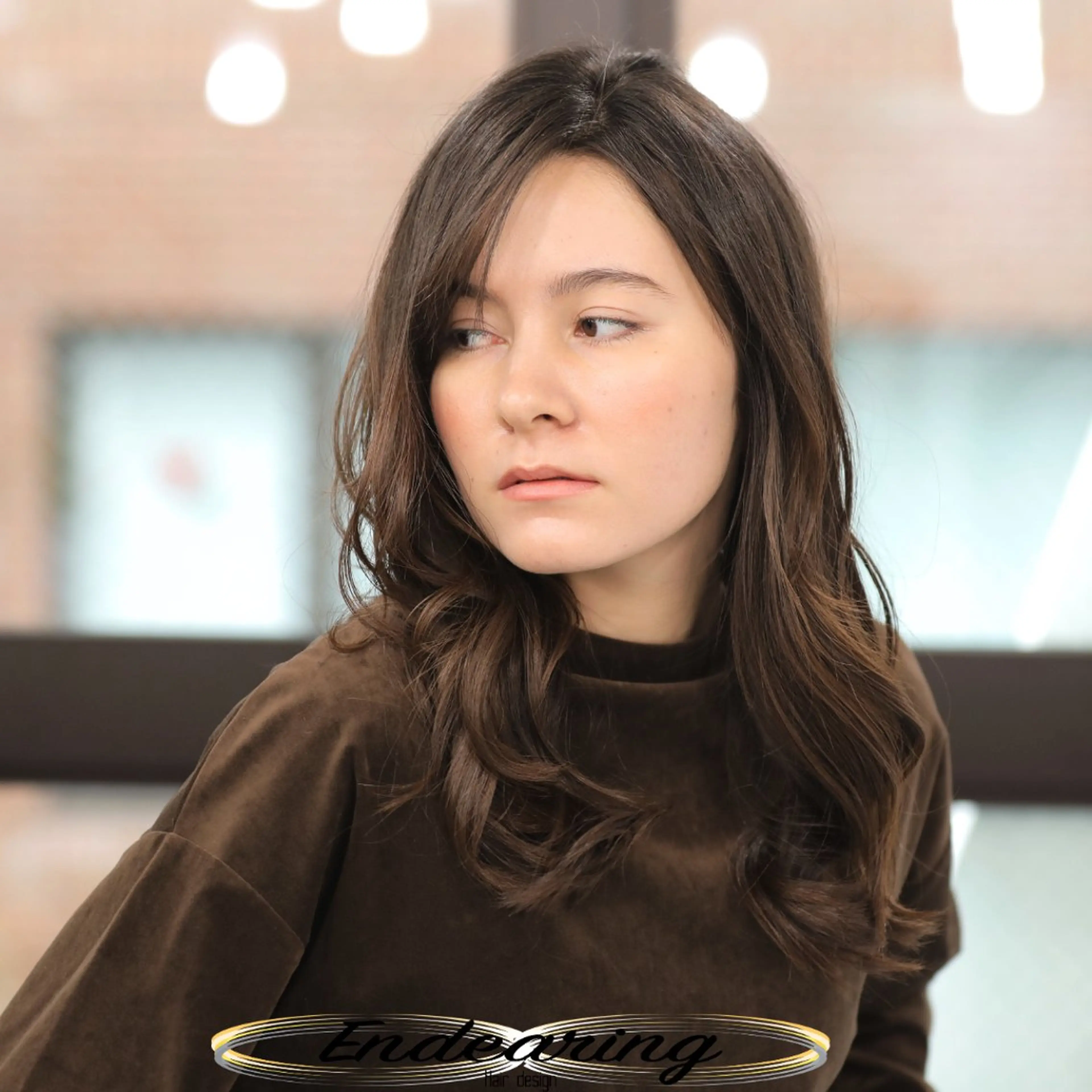 ロング 顔まわりレイヤー レイヤーカット ロング カット ヘアカラー Endearing 銀座/レイヤーカットのヘアスタイル