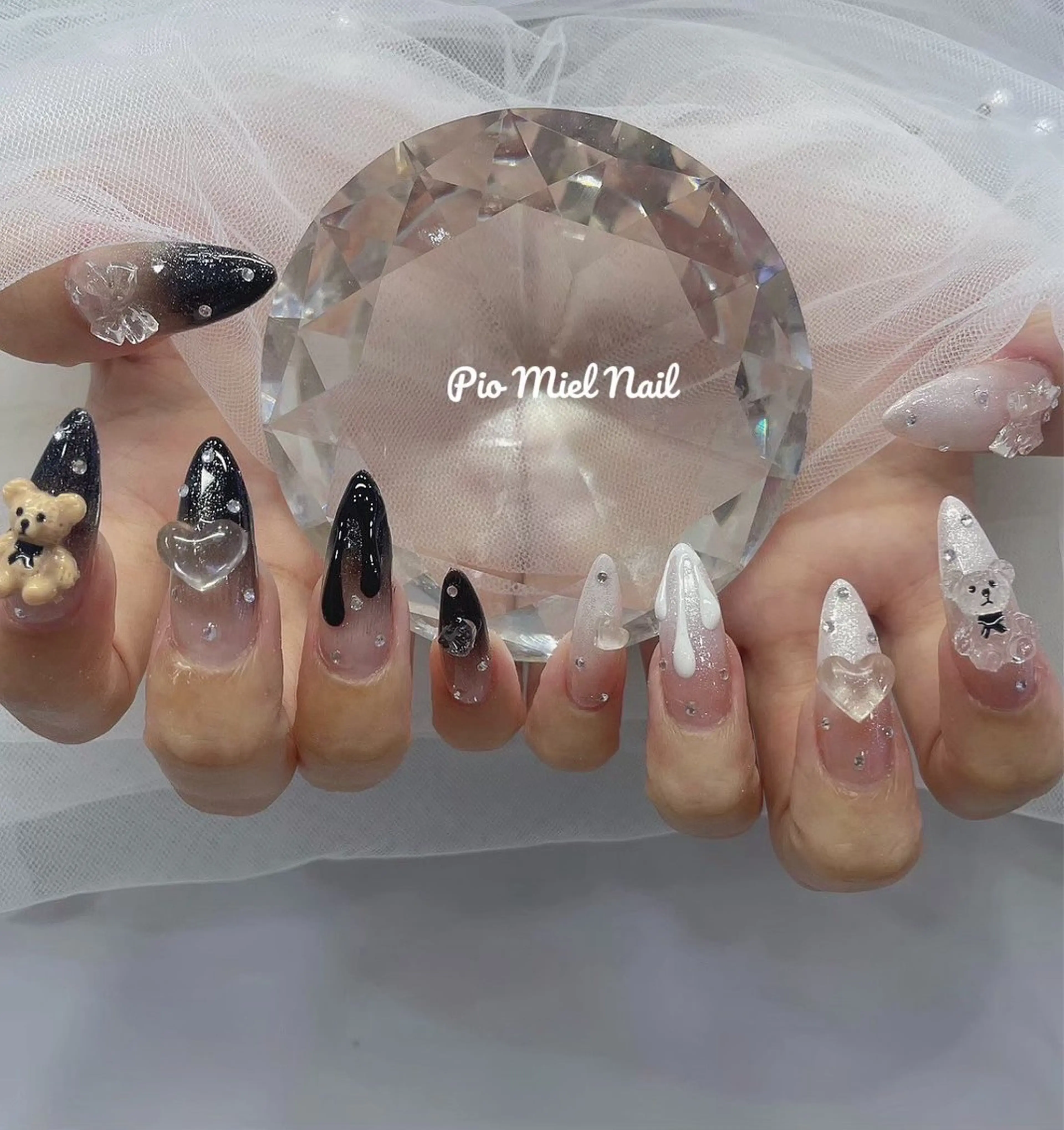 ネイル クリアネイル ガーリー ハート ロングネイル リボン ハンドネイル momo 長さだしのネイルデザイン