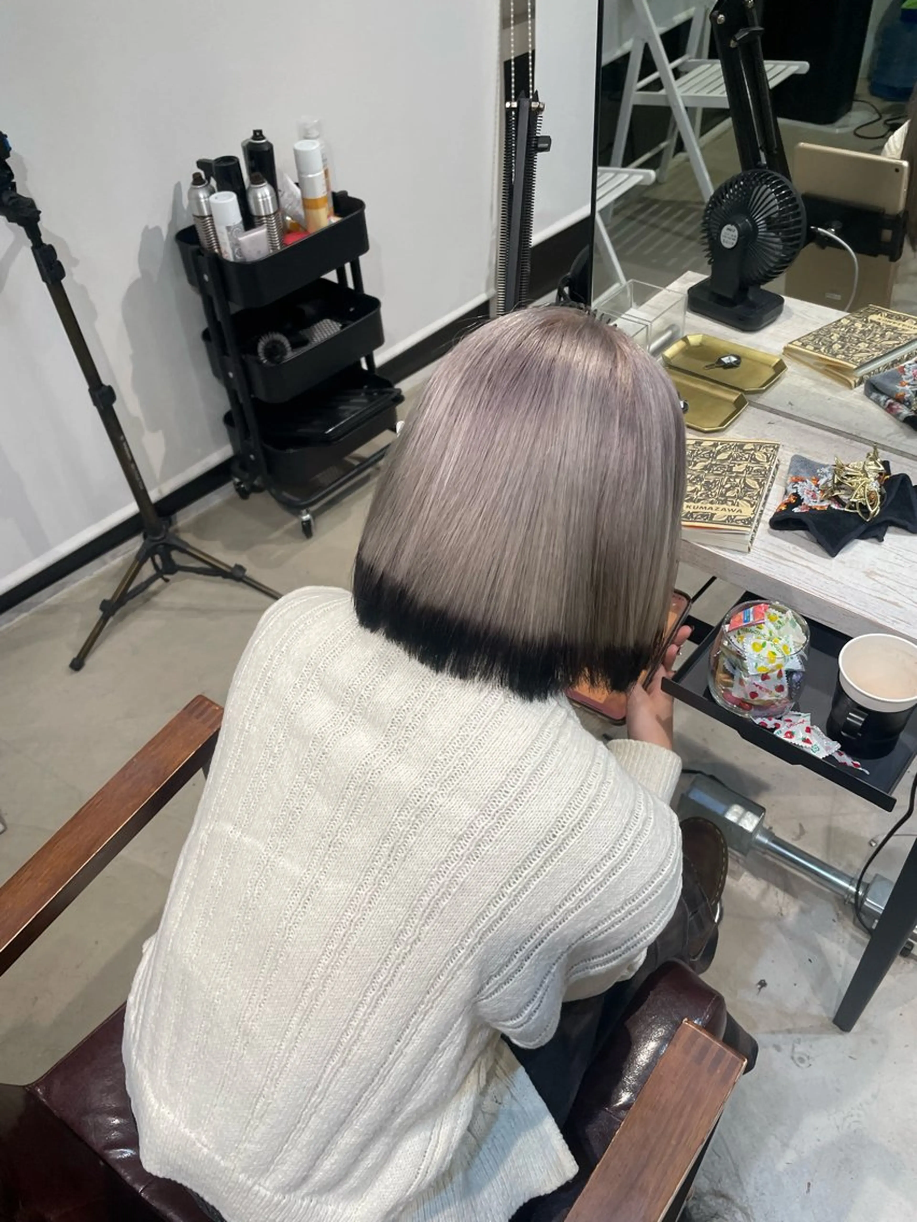 ショート カット ヘアカラー トリートメント youres hair 新宿3丁目店所属・艶髪/ハイトーン /髪質改善/柴田のヘアスタイル