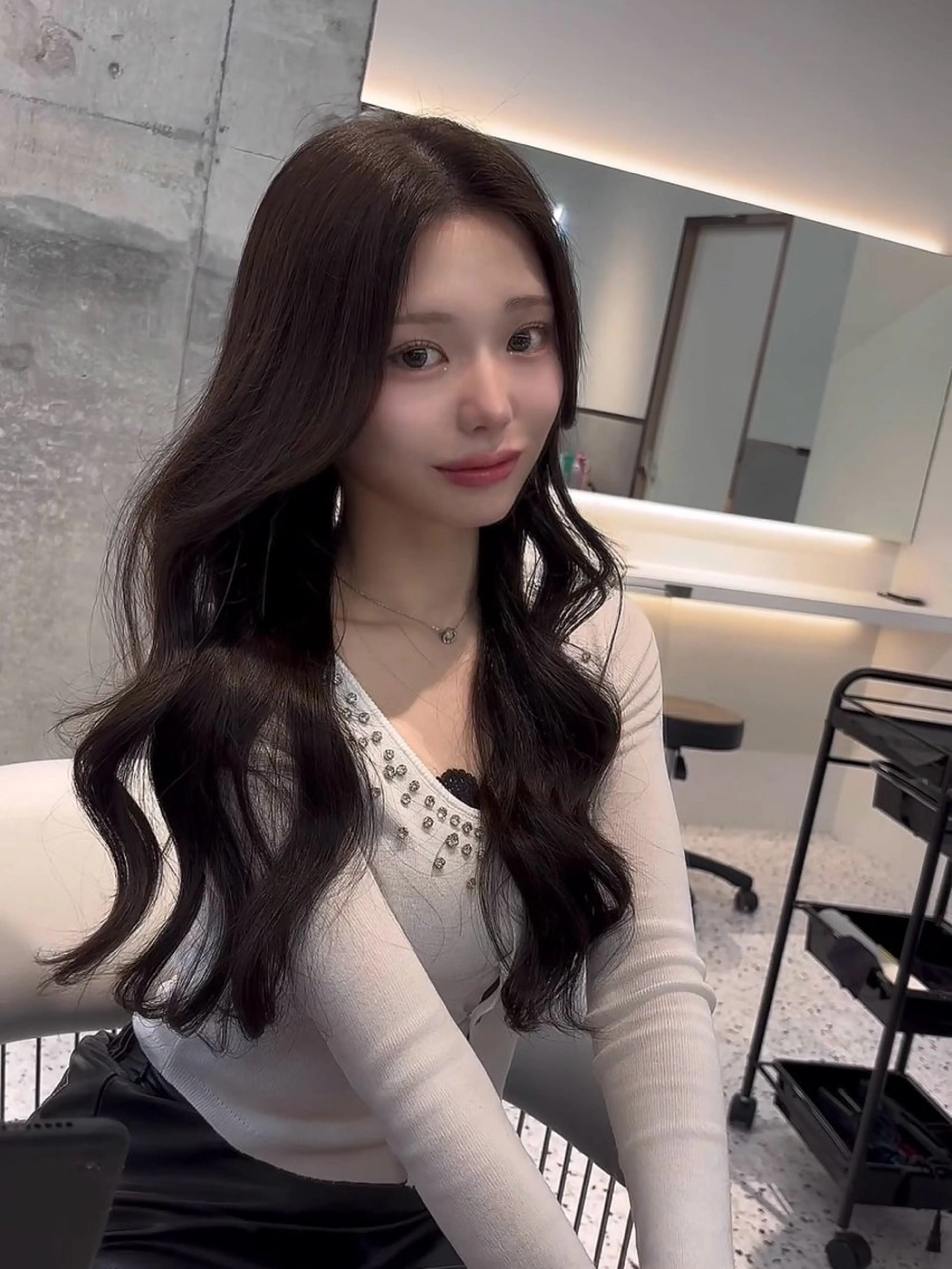 ロング カラー ブリーチ ブリーチなしカラー 髪質改善 レイヤーカット 縮毛矯正 【美髪矯正】 吉村　清志のヘアスタイル