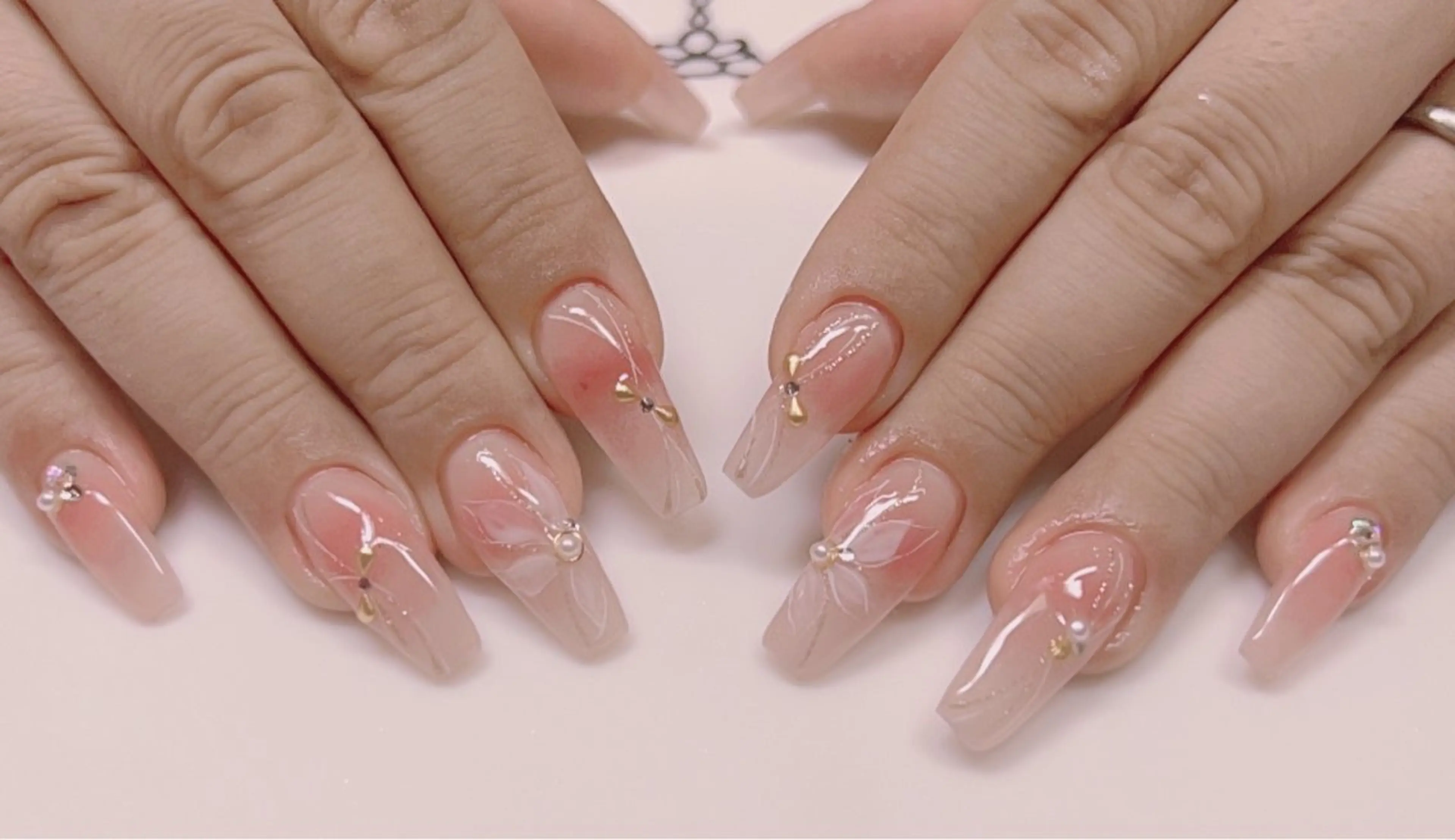 ロング 🎀CUTEE 🎀レイのネイルデザイン