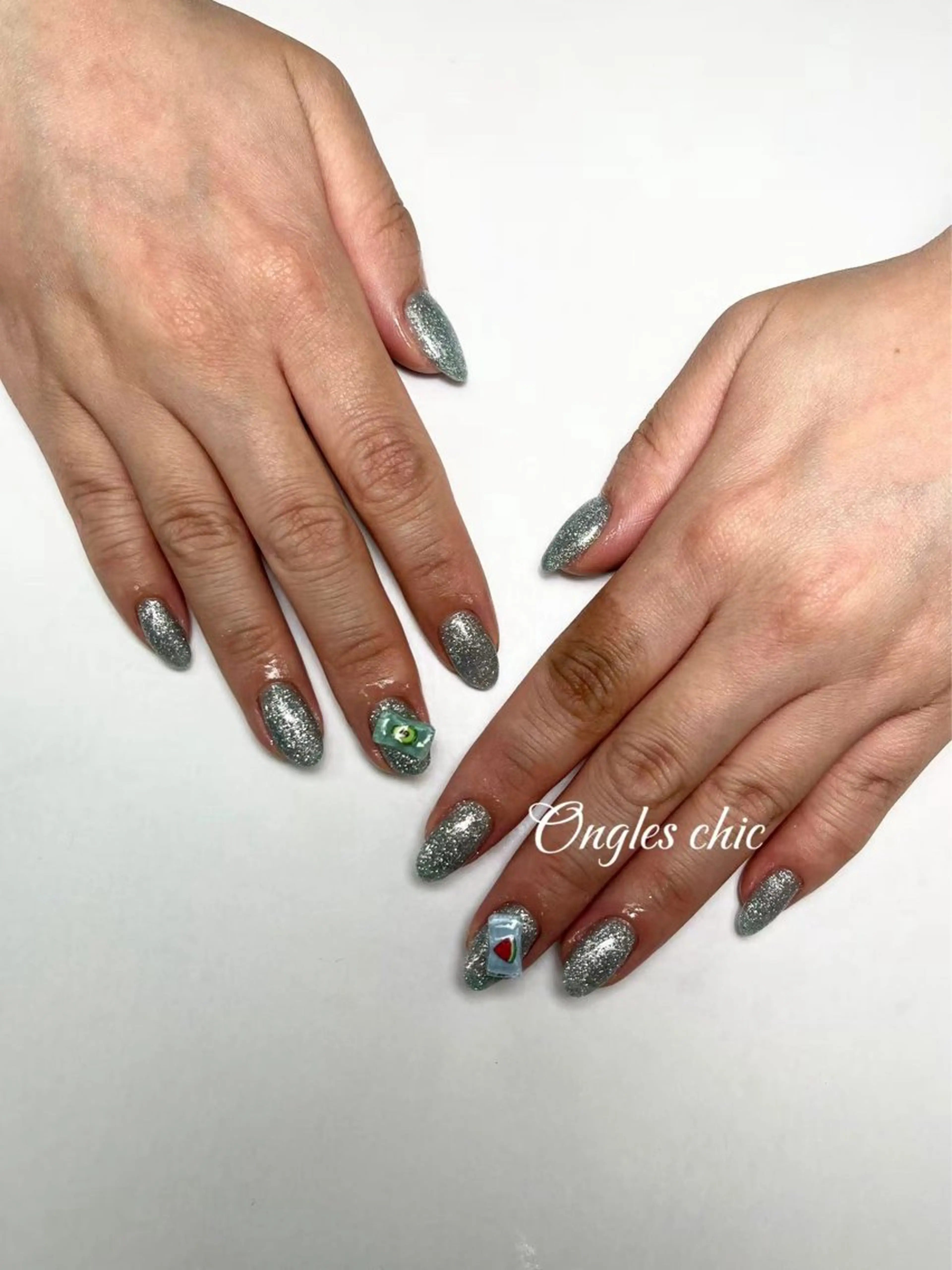 ネイル ハンドネイル ongles chic24時間営業のネイルデザイン