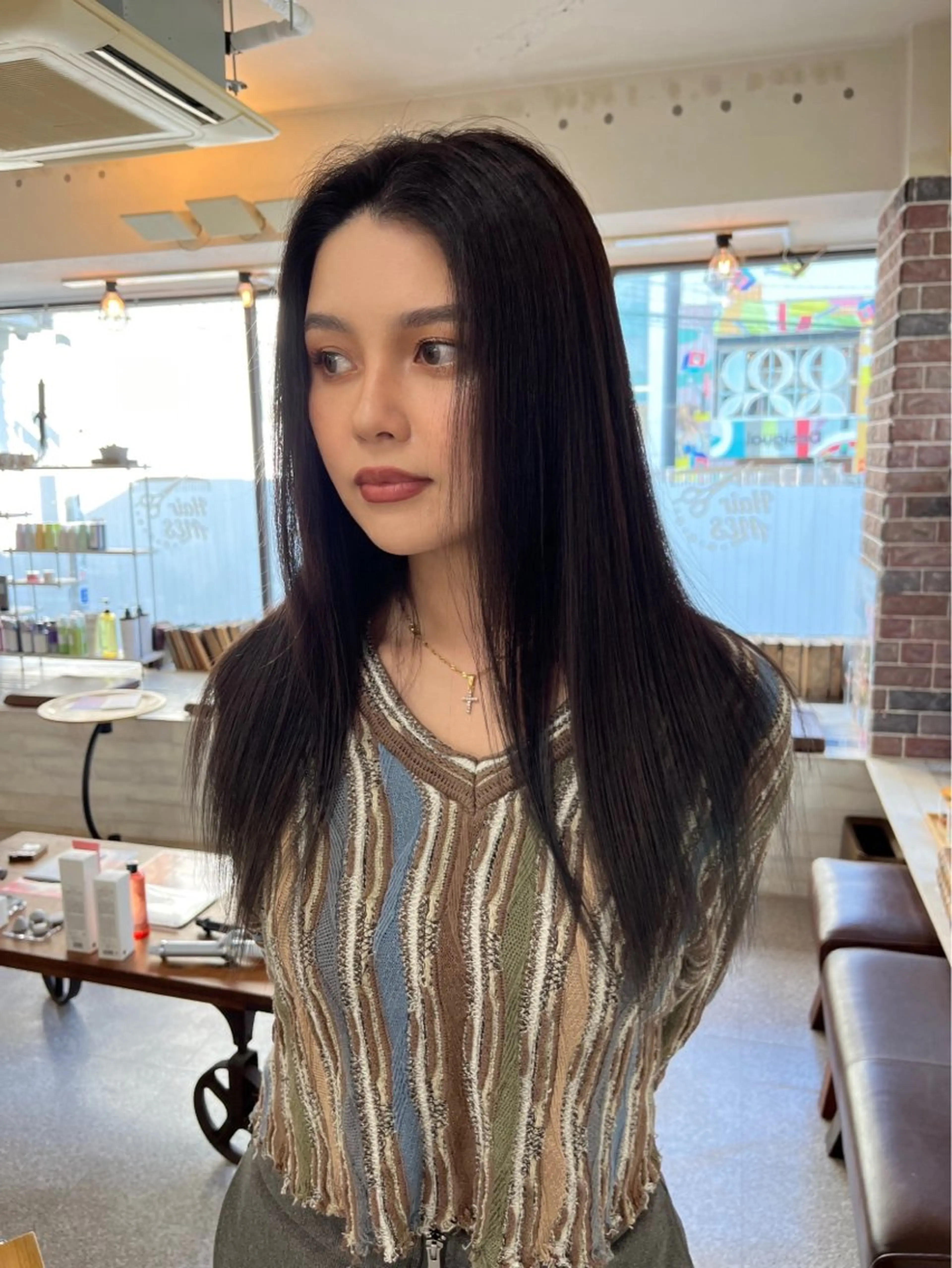 ロング カット ヘアカラー エクステ エクステ ハイトーン 💭黒崎ハルカのヘアスタイル