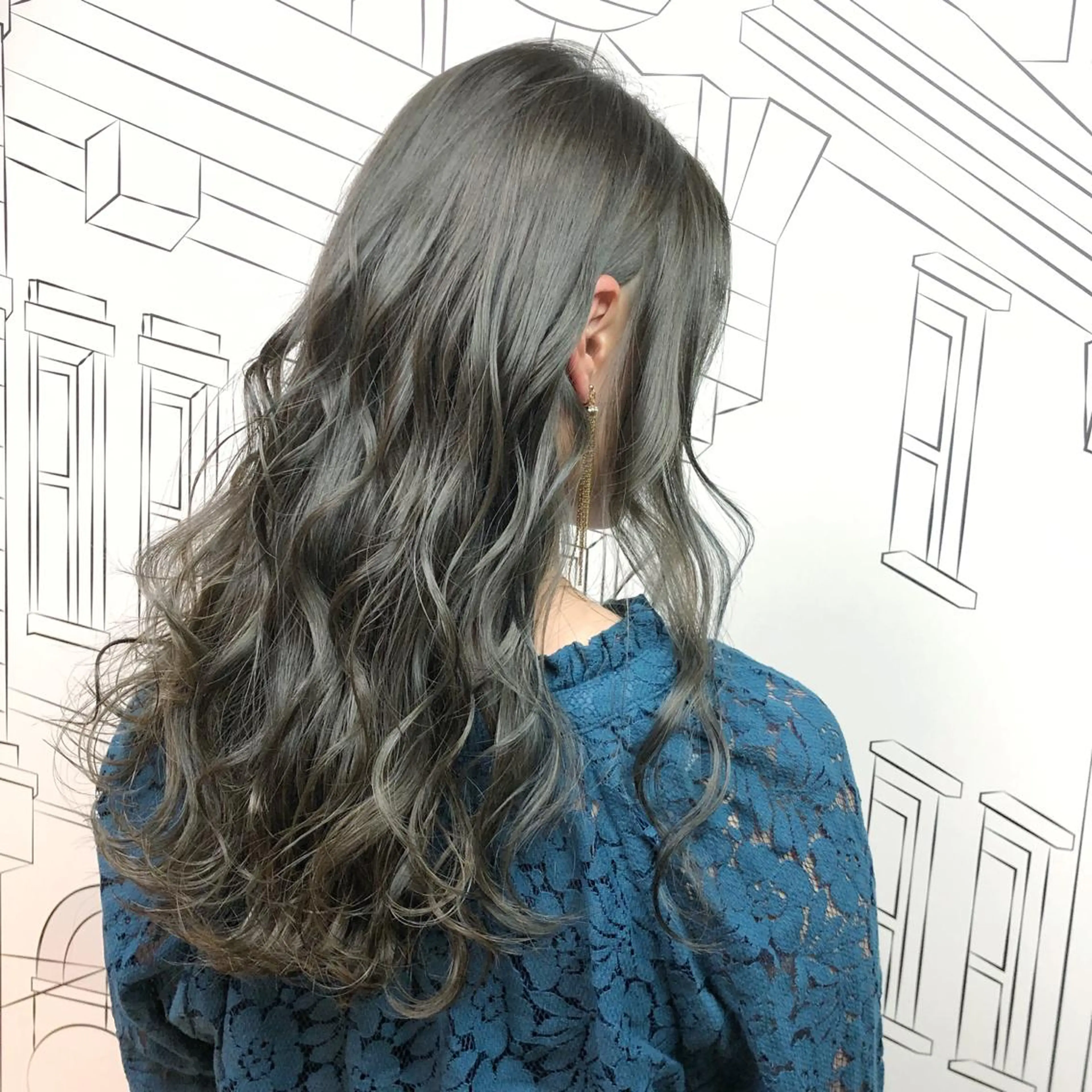 ロング カラー グレージュ イルミナカラー カーキグレージュ レイヤー⭐️カラー ⭐️平川雅史のヘアスタイル