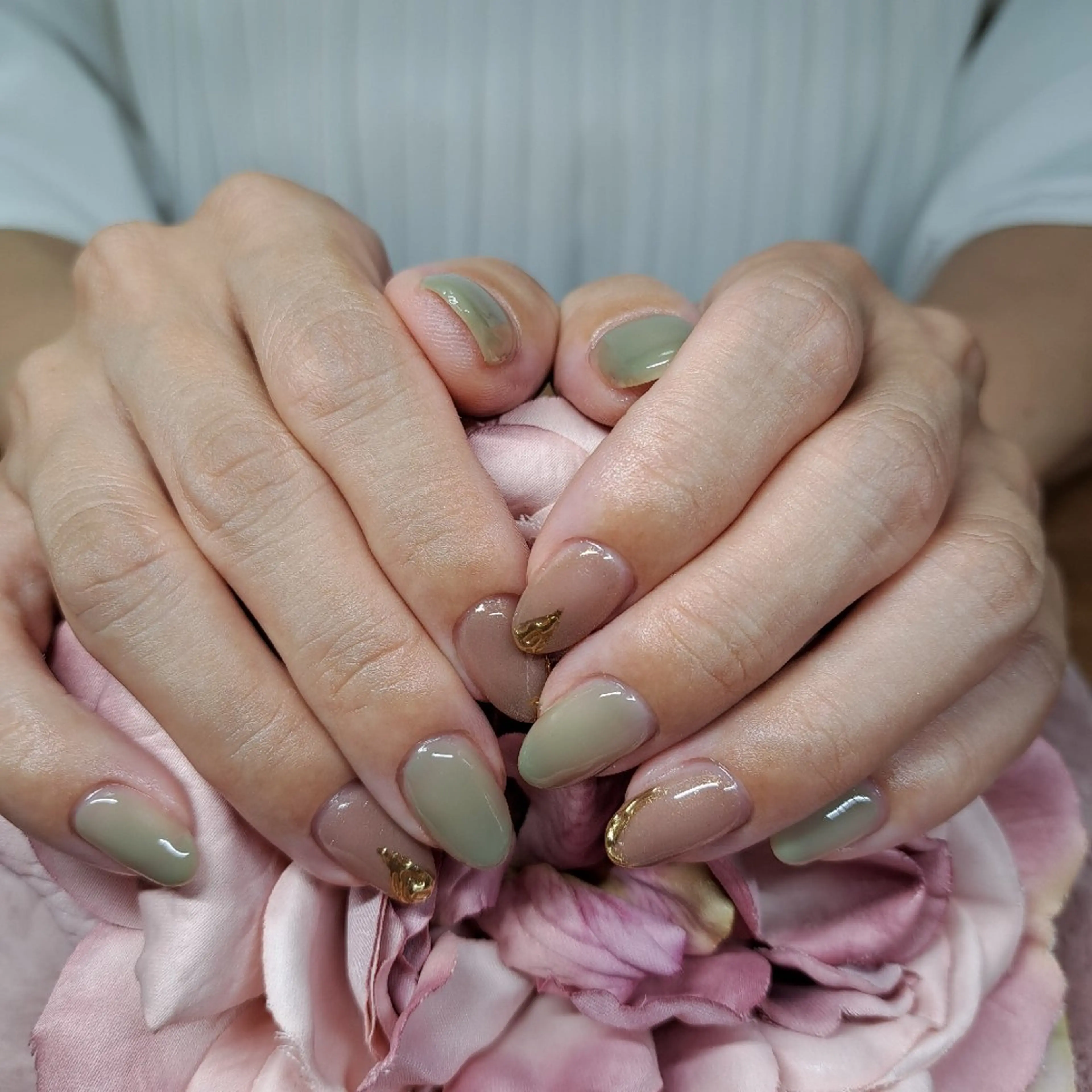 ネイル キラキラネイル ミラーネイル HAYASHI  Nのネイルデザイン