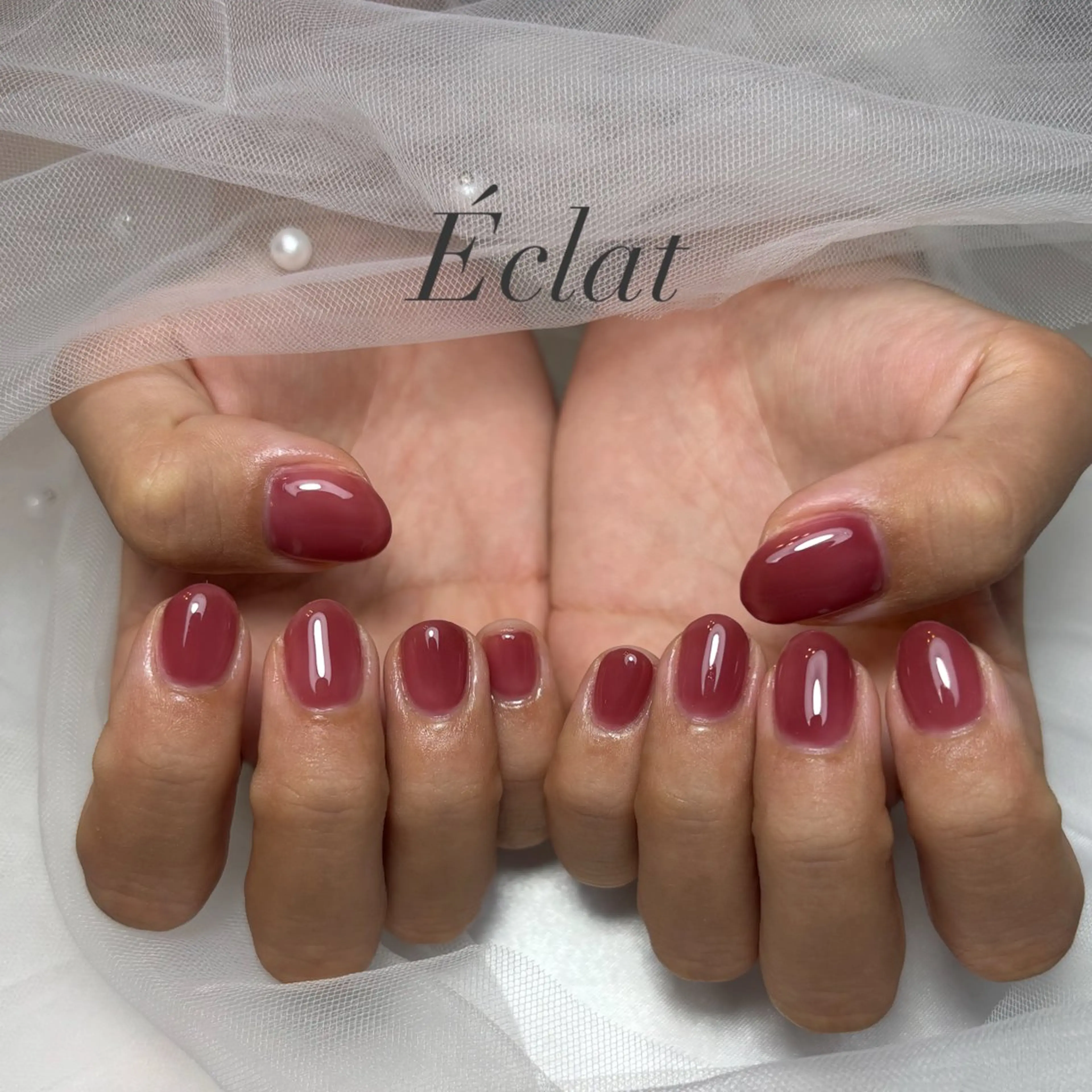 ワンカラー、ラメグラ(200色以上のカラーからお選び頂けます)の写真