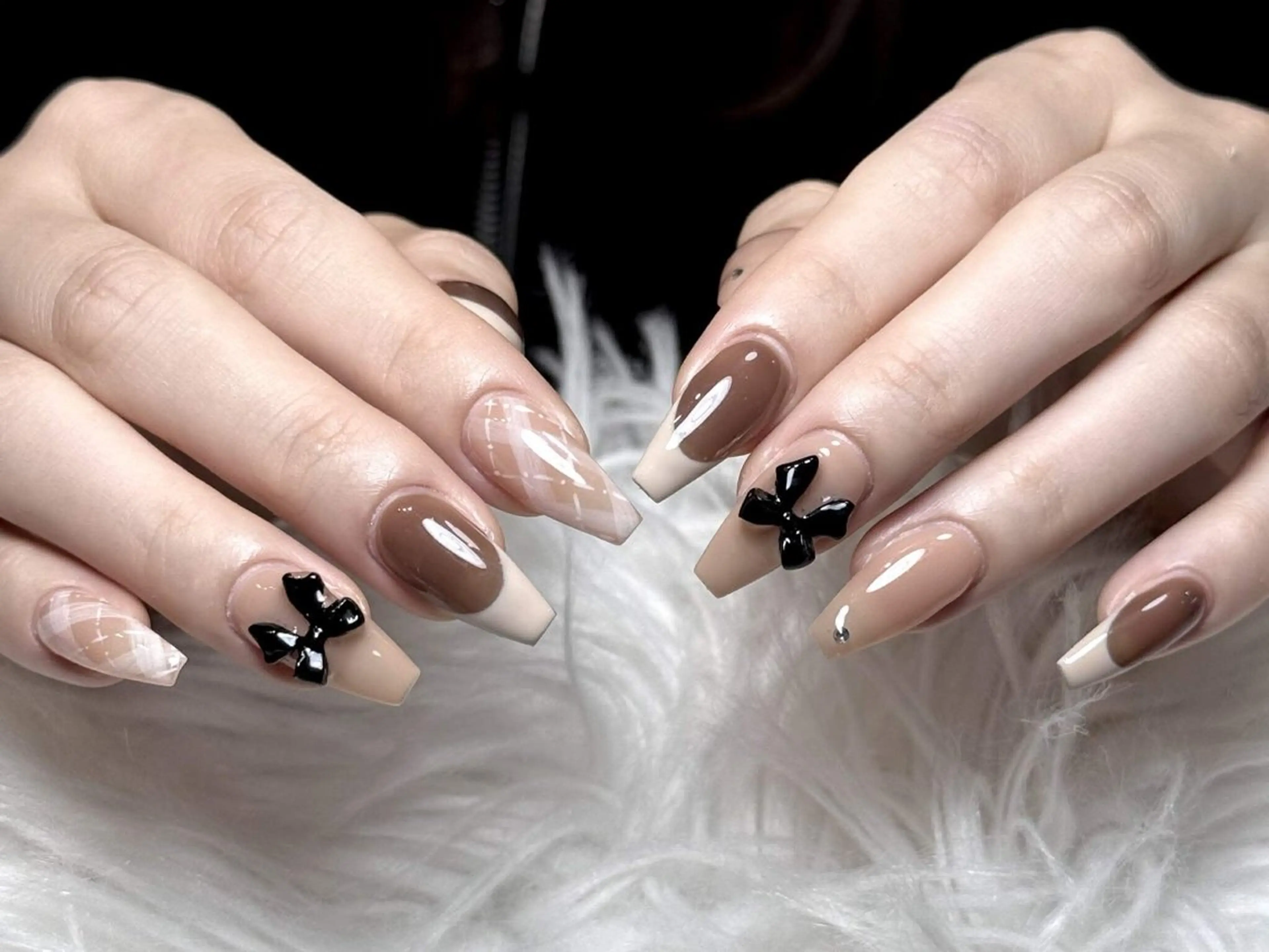 ネイル フレンチネイル ジェルネイル キラキラネイル 韓国ネイル マグネットネイル ハンドネイル Julli nail studio所属・Julli NailStudioのネイルデザイン