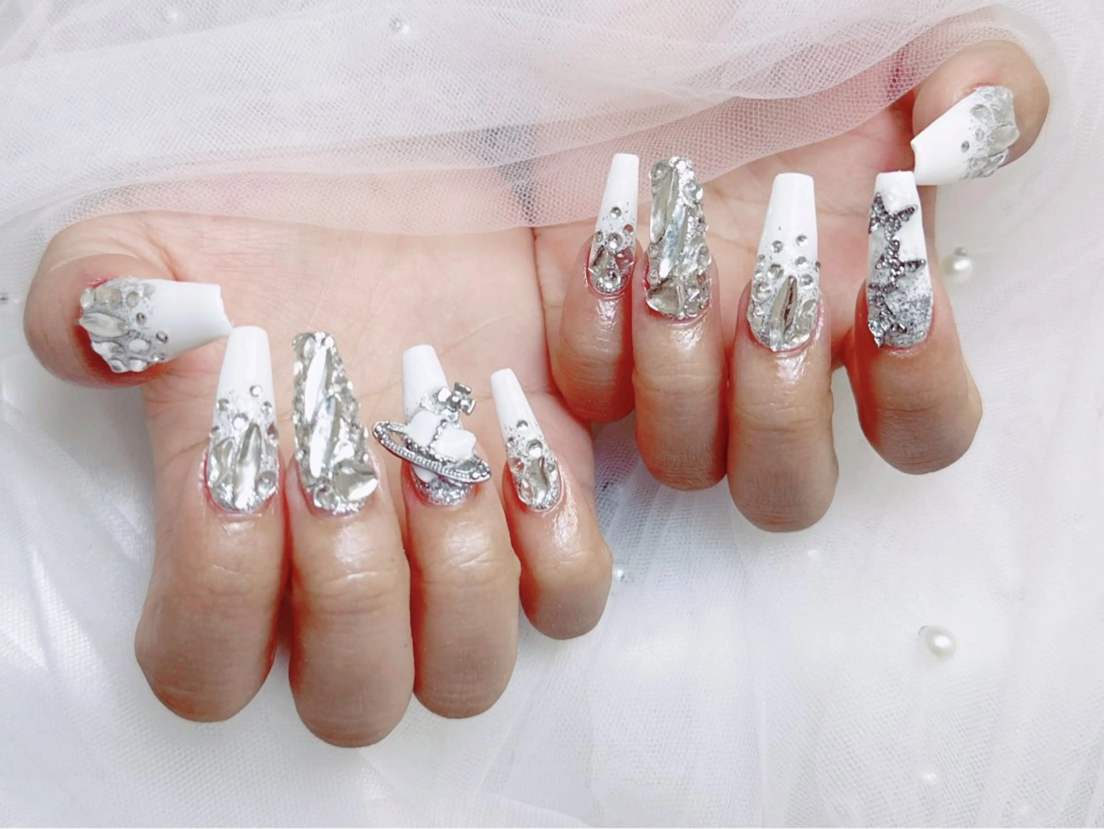 ネイル フレンチネイル ジェルネイル ハート 韓国ネイル マグネットネイル ハンドネイル ネイルサロン lotusのネイルデザイン