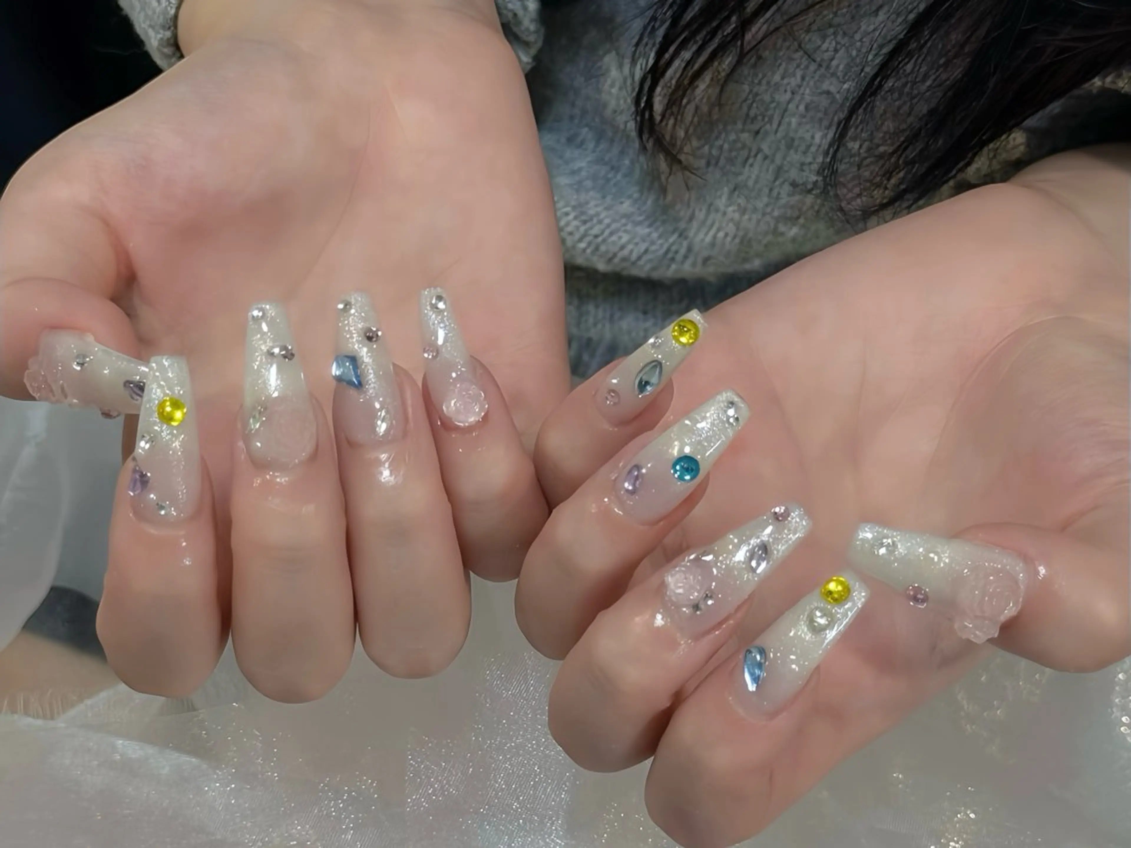 ネイル ボルドー ブラウン チークネイル ドット フットネイル ハンドネイル Julli nail所属・Julli ジュリのネイルデザイン