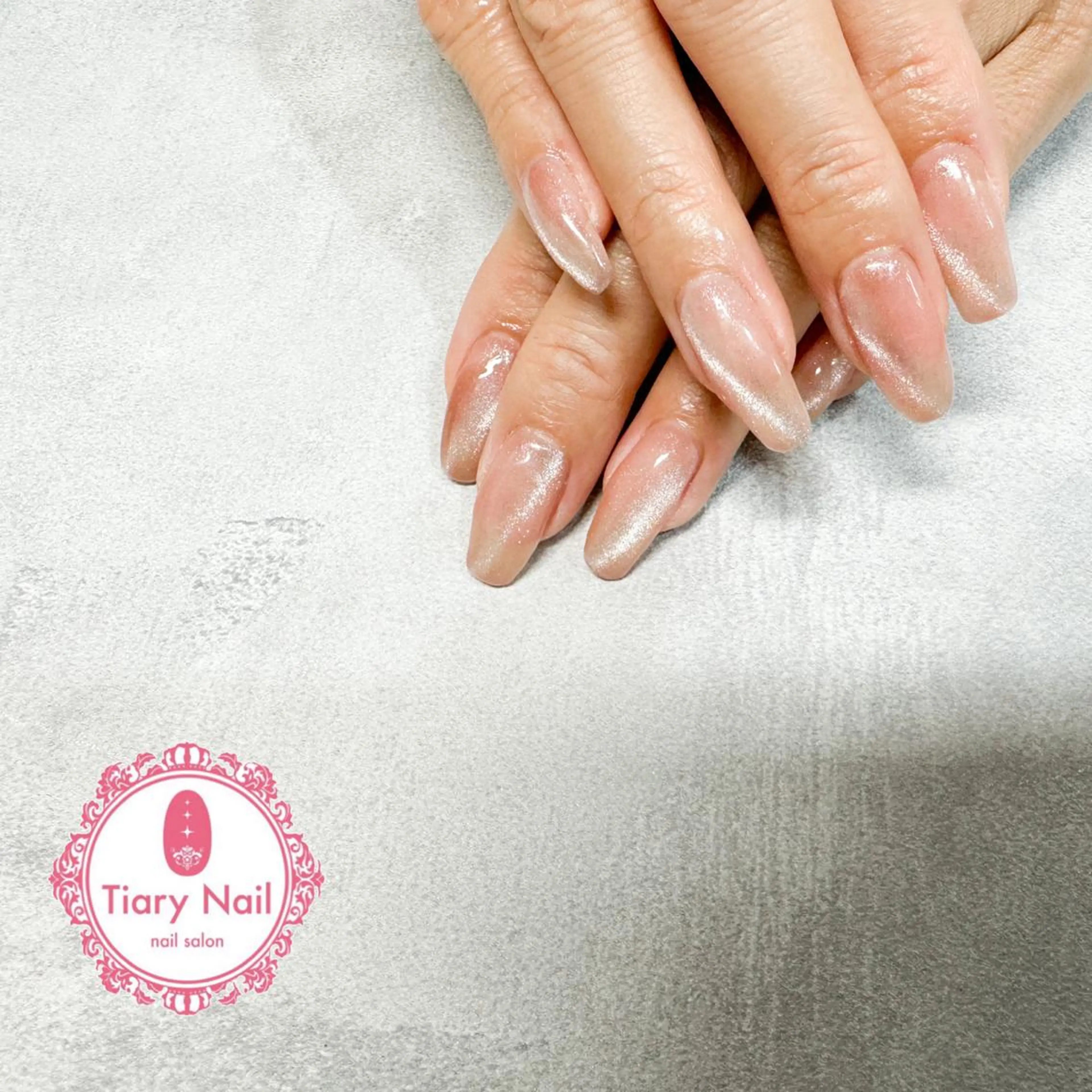 ネイル tiarynail K Kのネイルデザイン